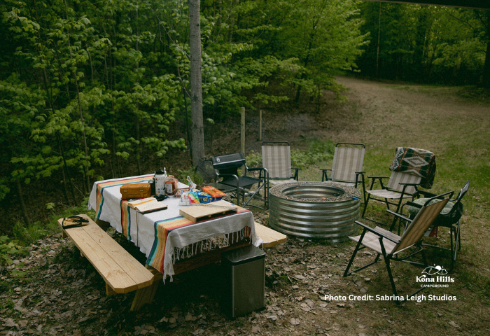 Full spread at Site 25