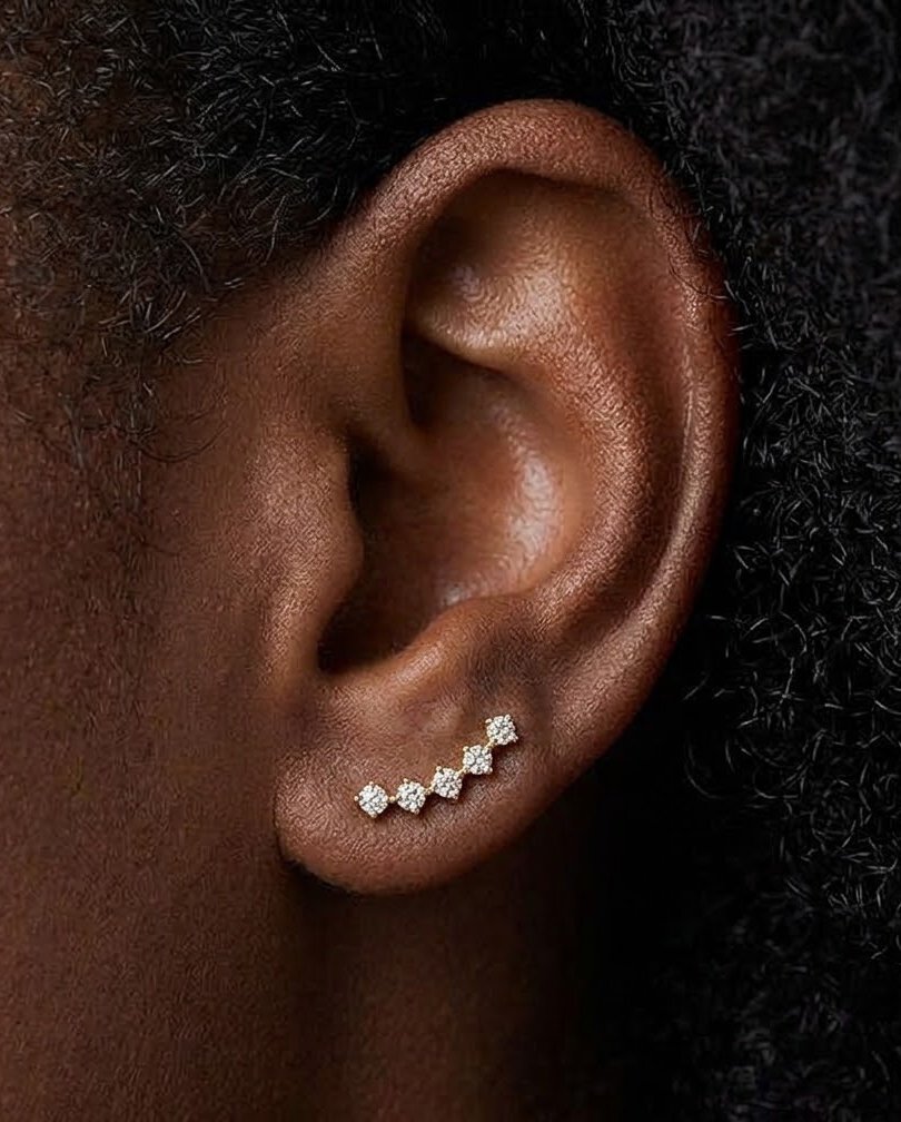 Lavinia Piercing 03.jpg