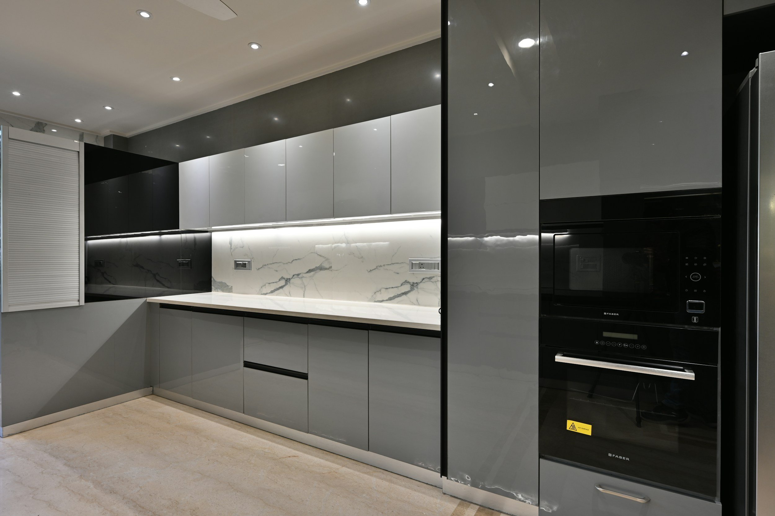 Modular Kitchen Designs vs Custom Renovations: What Melbourne Homeowners Should Know