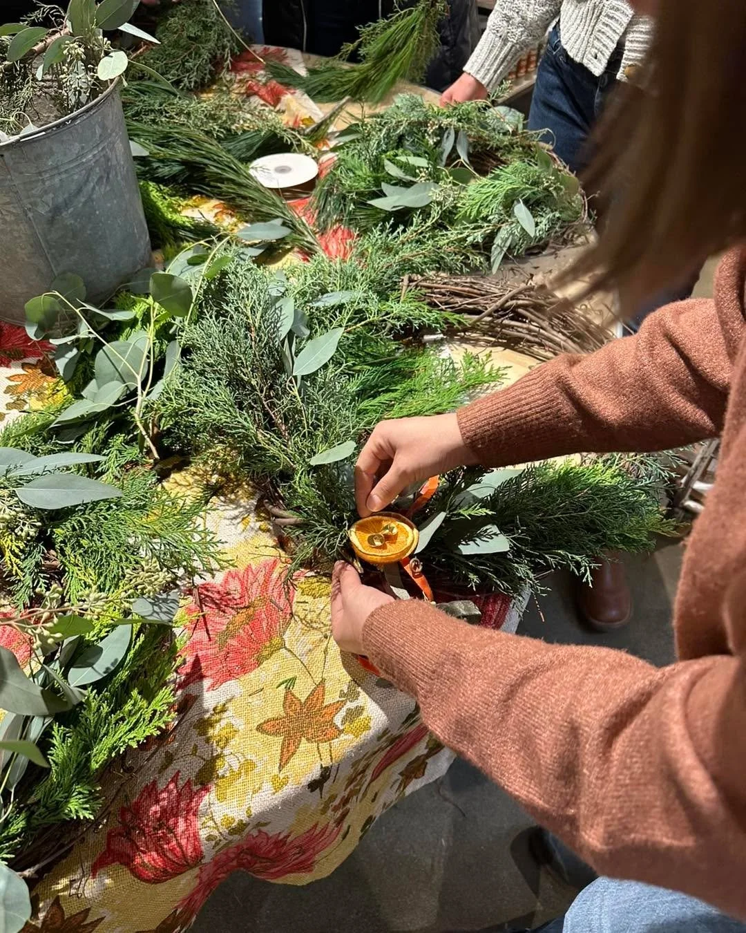 🎄✨ Wreath-Making Workshop at Runway Market! ✨🎄

Join us the Sunday after Thanksgiving for a fun and festive afternoon with Posies by Pine 🌿💐
Create your own stunning holiday wreath while enjoying your first glass pour&mdash;on us! 🍷

🎟️ Tickets