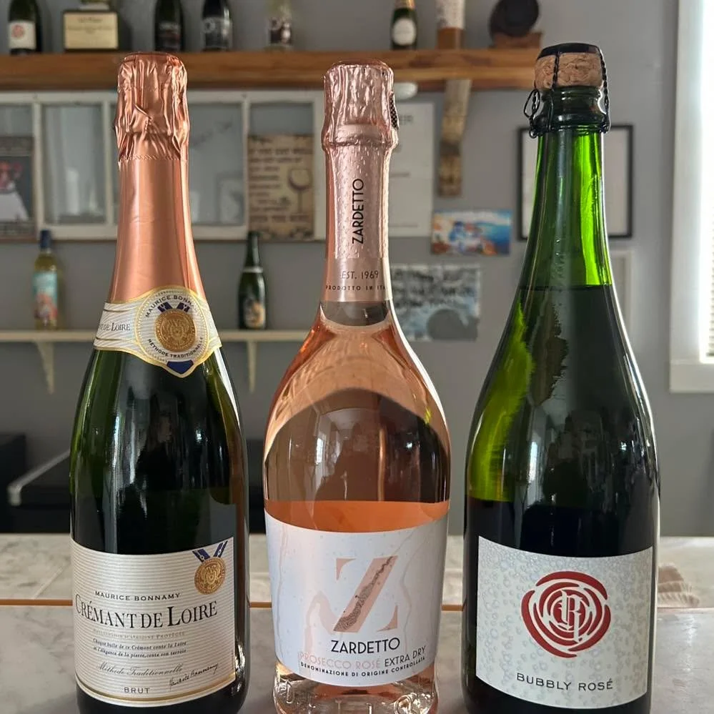 ✨✈️ New Year, New Flight! ✨🥂
Kick off the year with a fresh flight of bubbles at Runway Market and toast to what&rsquo;s ahead. New sips, good vibes, and plenty of sparkle waiting for you!