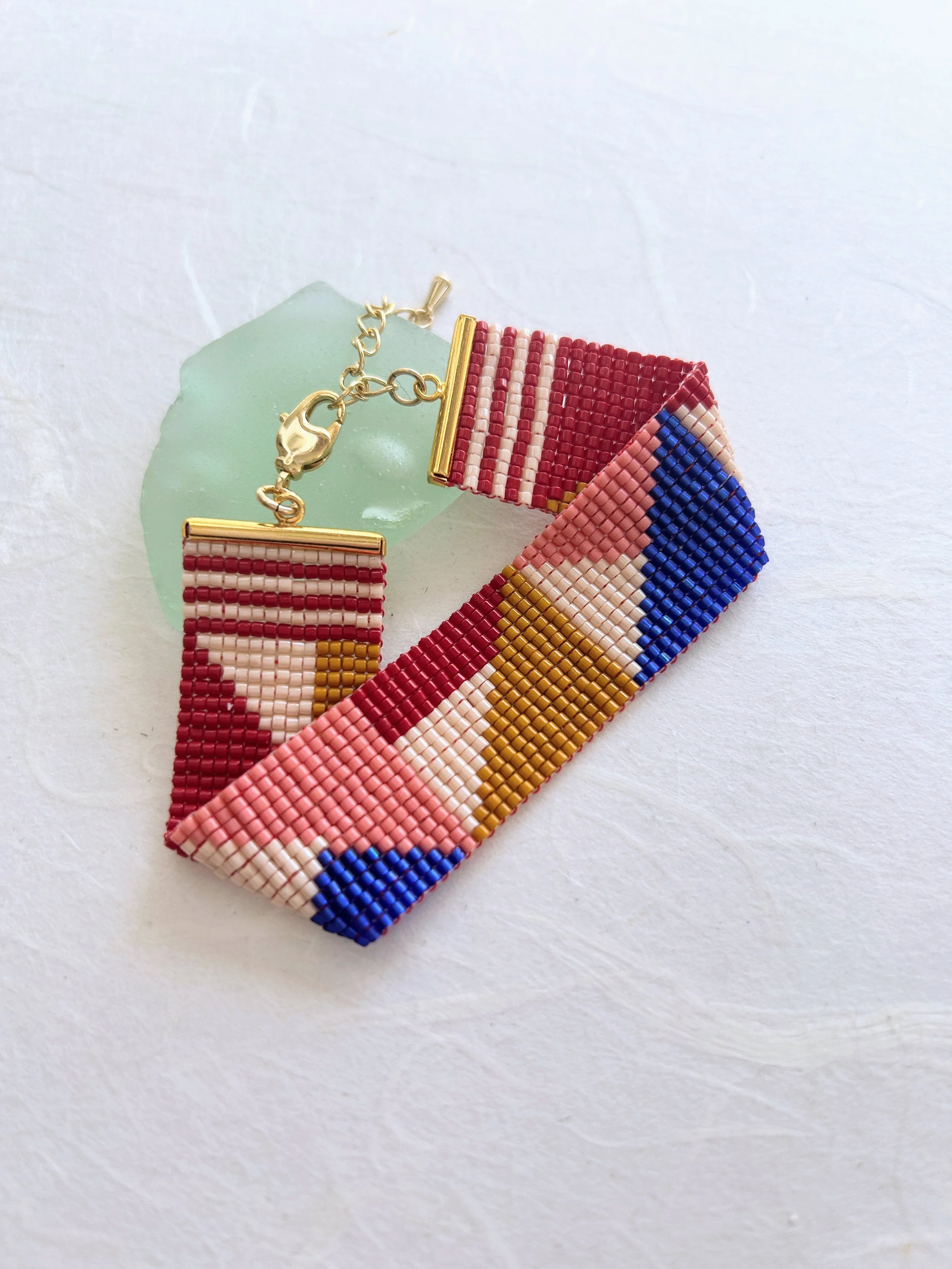 sankaku bracelet - red