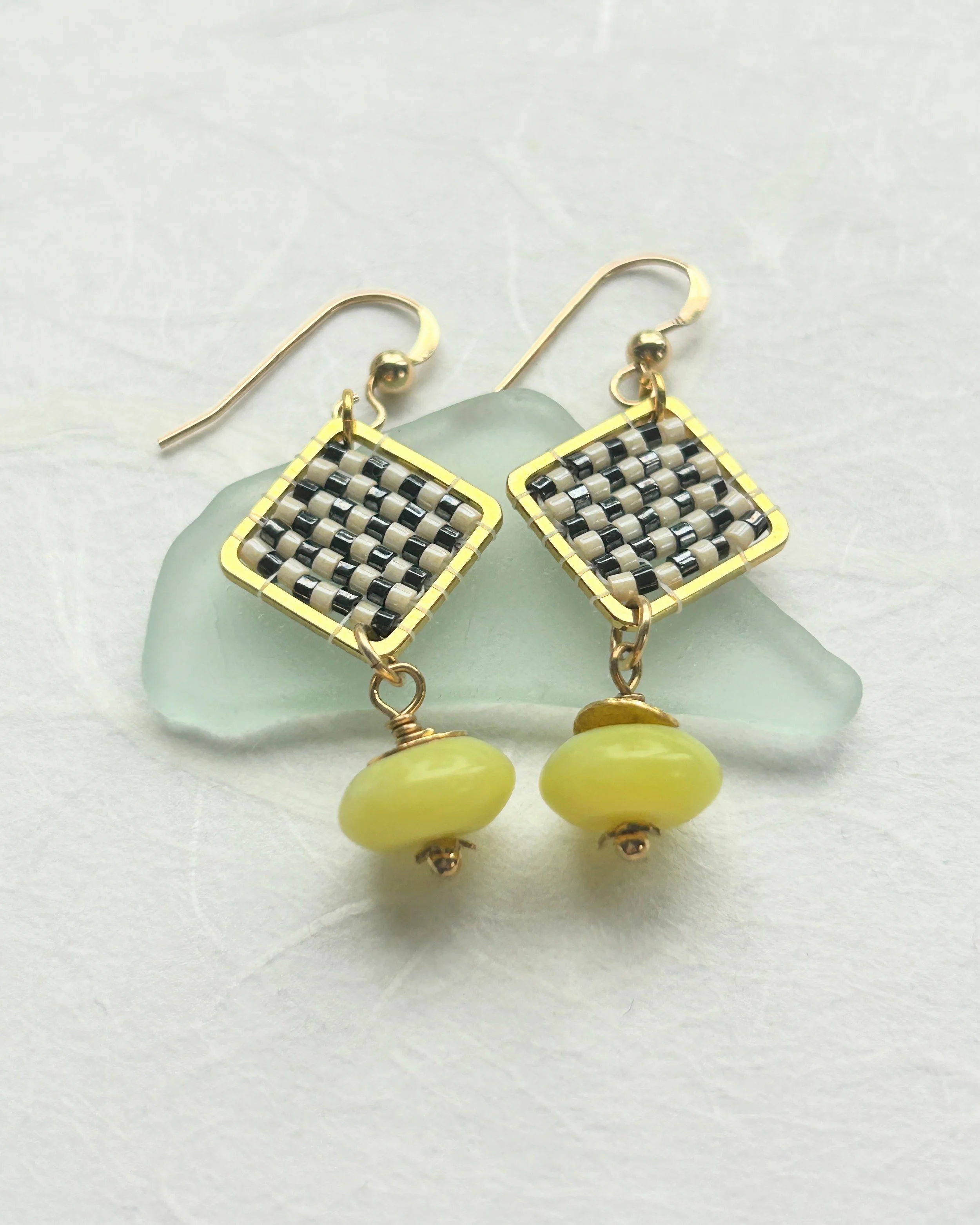 mizuame earrings - lemon jade