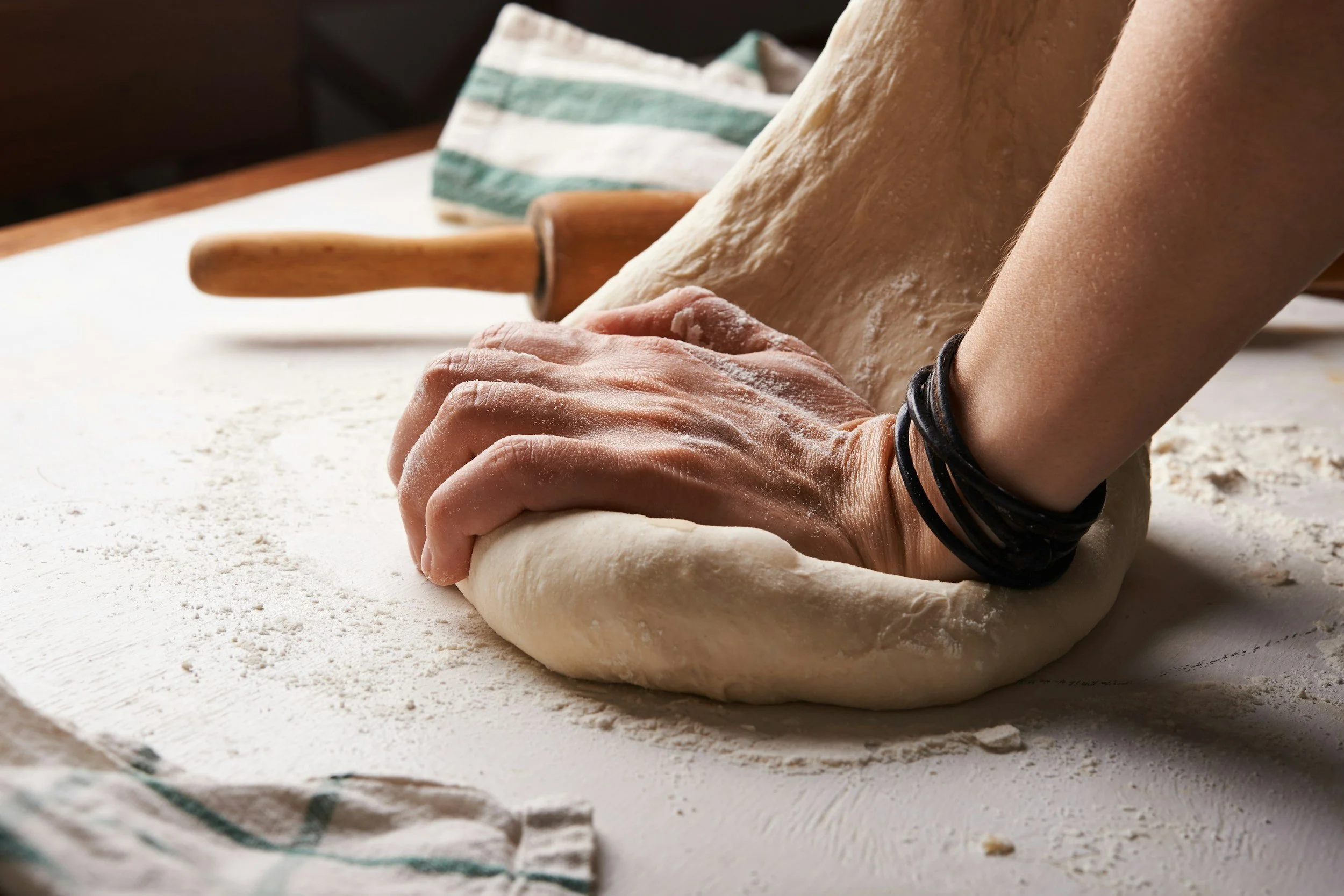 Better Understanding Of Dough Development (MIXERS &amp; HAND KNEADING)