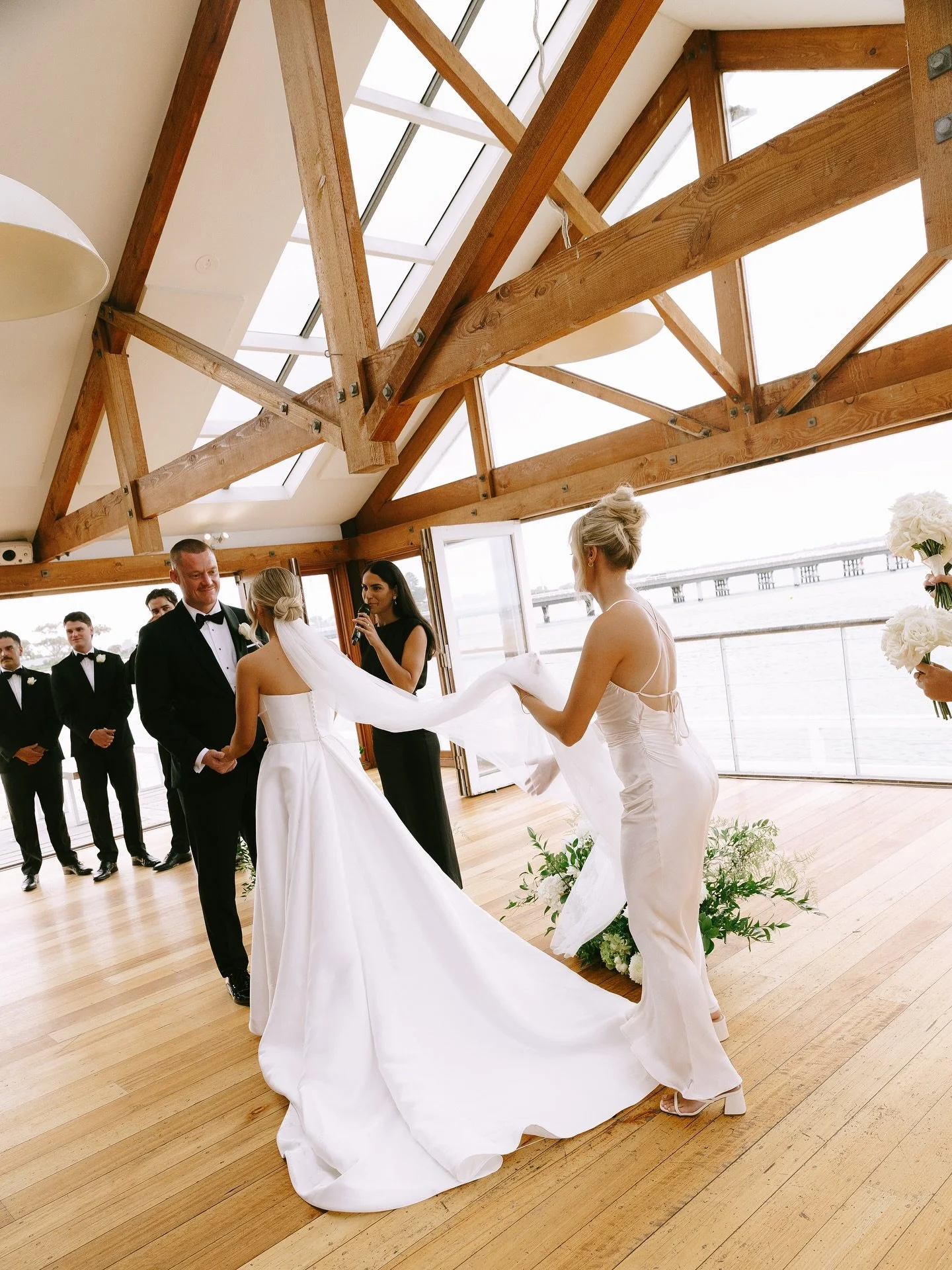The beauty. The banter. The trembling lips. Give me all of it. Lori and Tommy's day did x

📷: @madelaineedmondsphotography