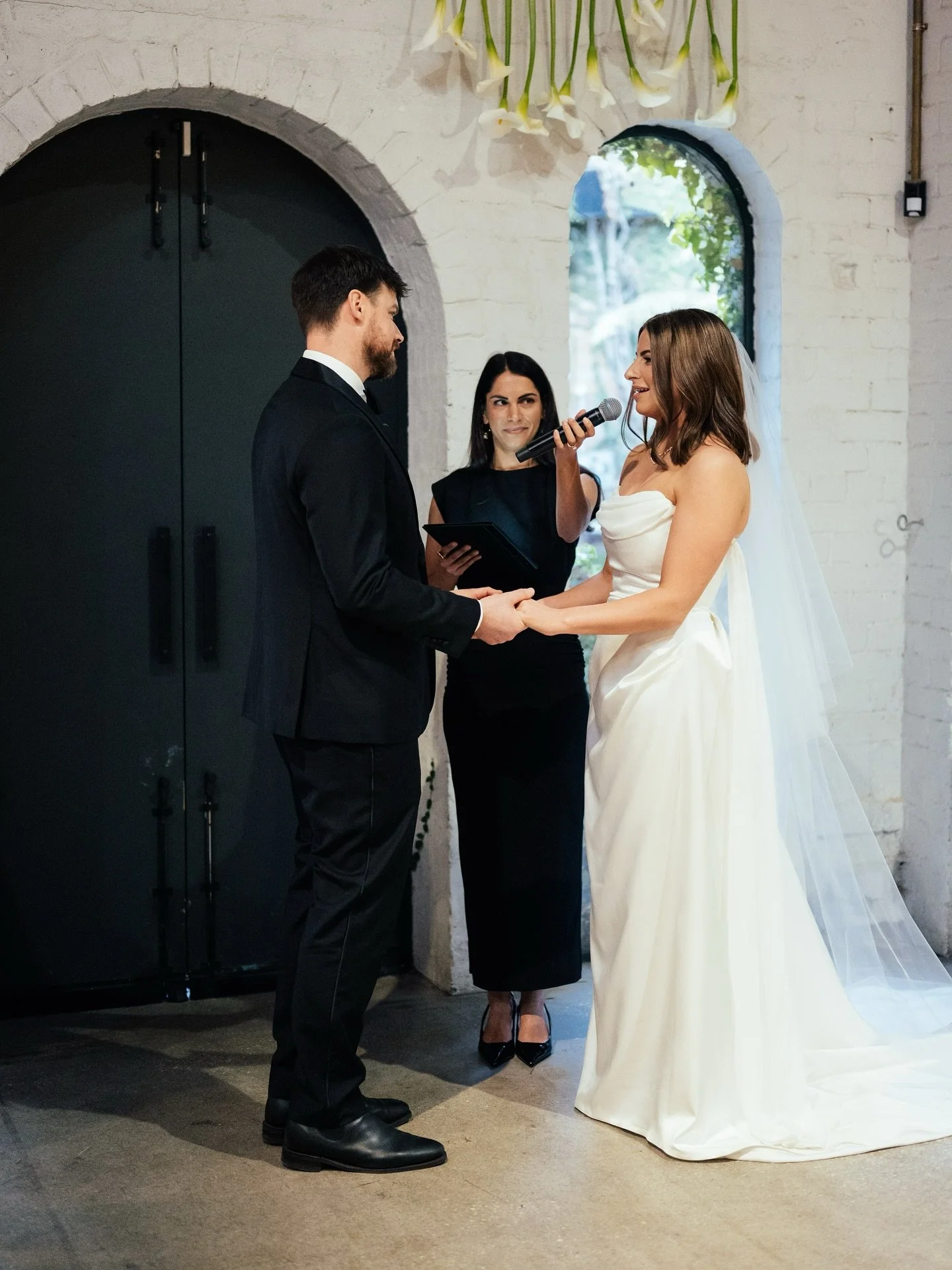 Intimate indoor city ceremonies with laidback lovers for the win. Muchhh to love about Pip and Matthew's x

📷: @mottaweddings
