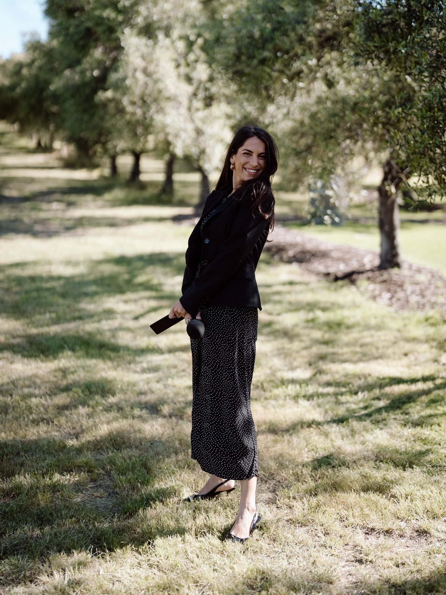 Peak engagement season is upon us! Four weddings left for 2025! Still just counting my lucky stars I get to work with such downright legends every week - my couples and my crewmates alike x

📷: @nickskinnerweddings