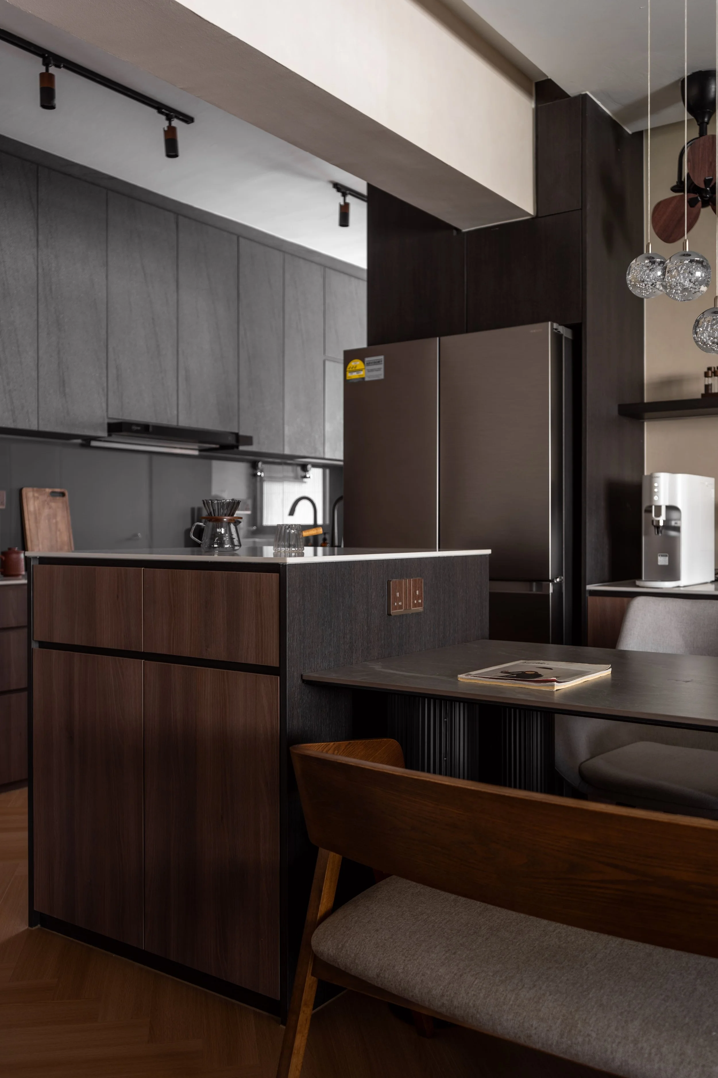 Swift Design Studio-380 Canberra drive #10-407-10.jpg