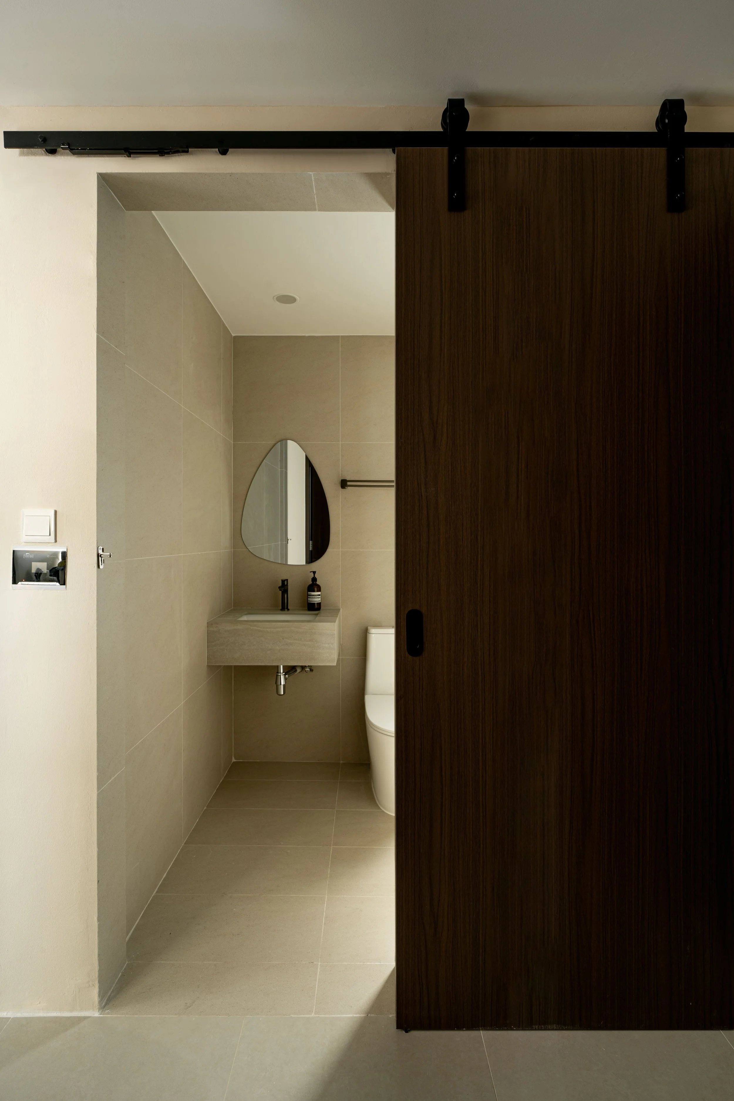 Swift Design Studio-Woodleigh Close Condo Blk #10-03-14.jpg