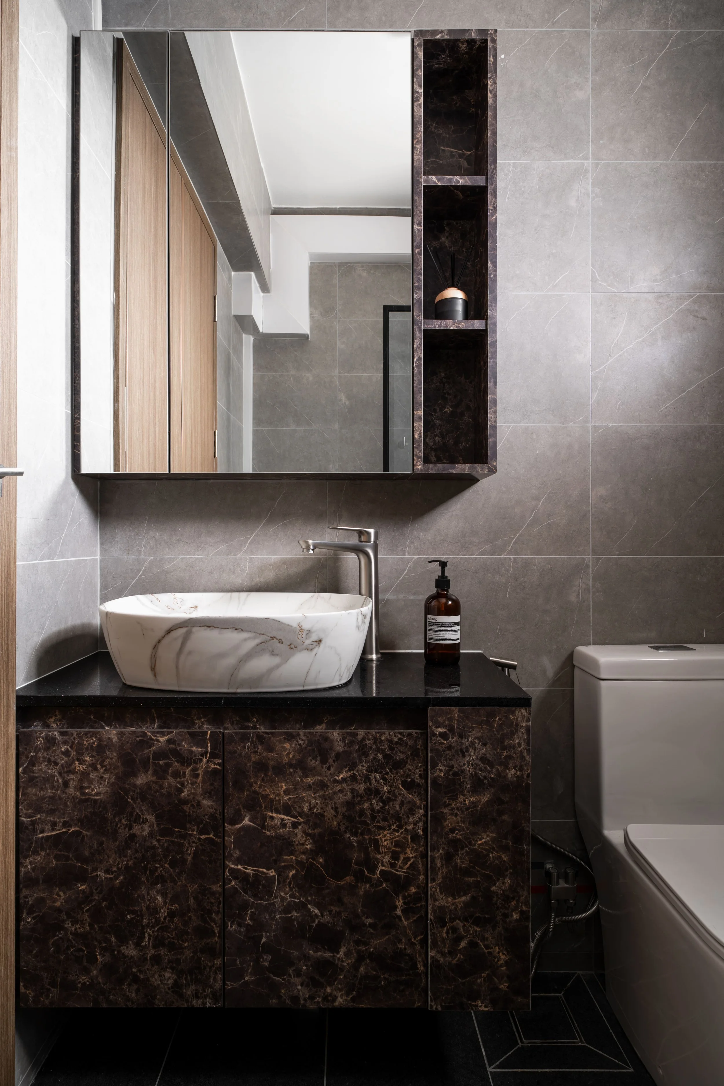 Swift Design Studio-380 Canberra drive #10-407-24.jpg