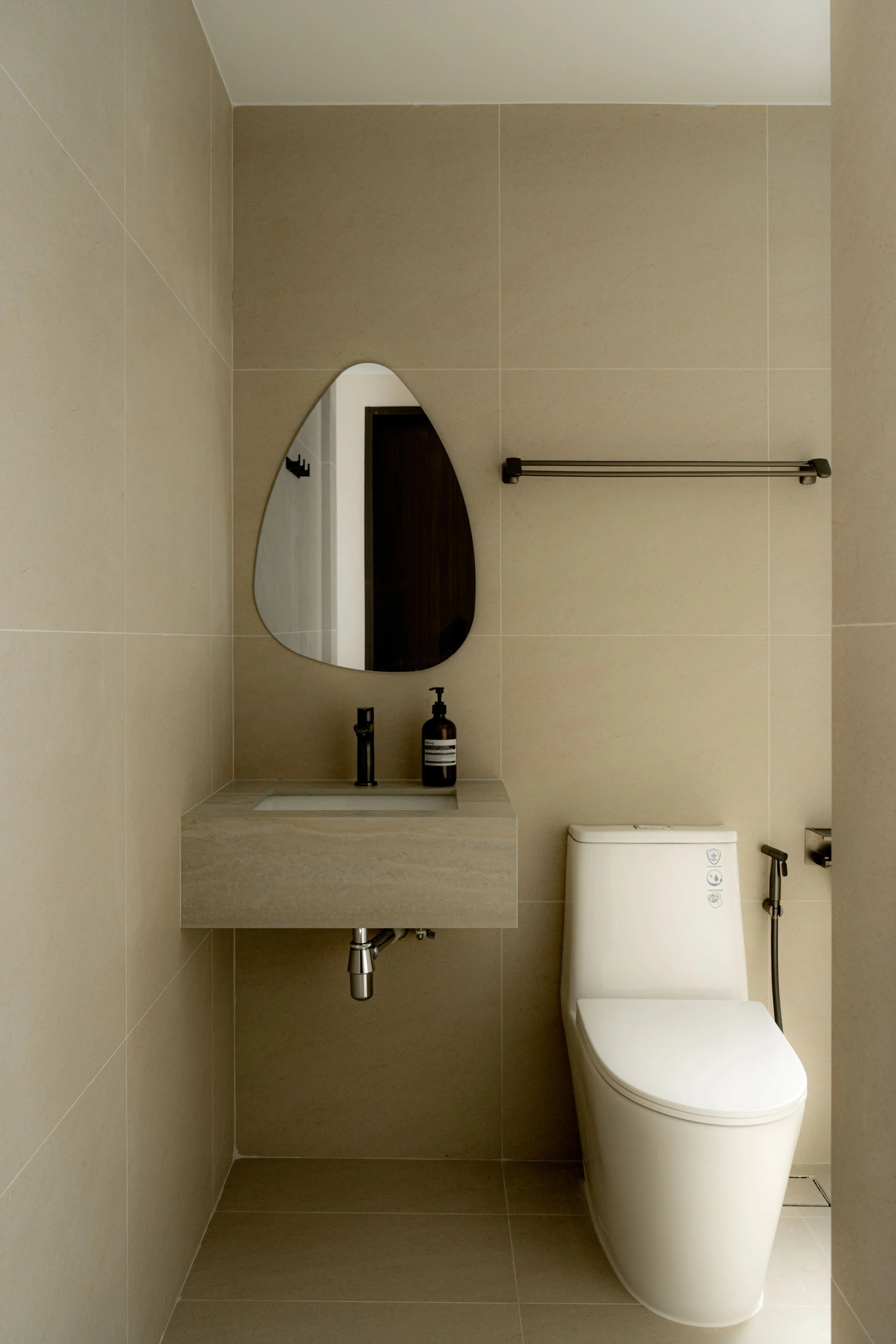 Swift Design Studio-Woodleigh Close Condo Blk #10-03-9.jpg