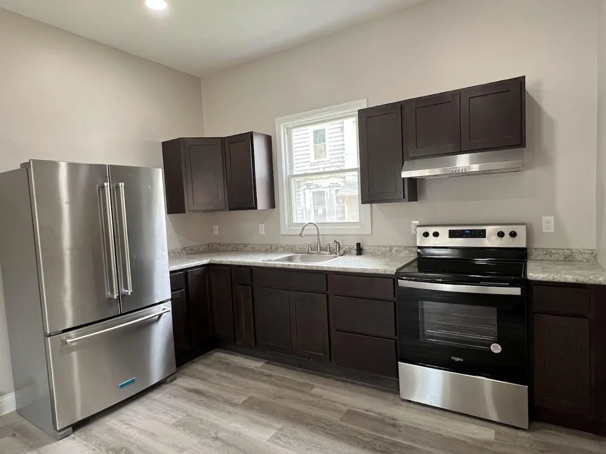 144-Hampshire-kitchen 2.jpg