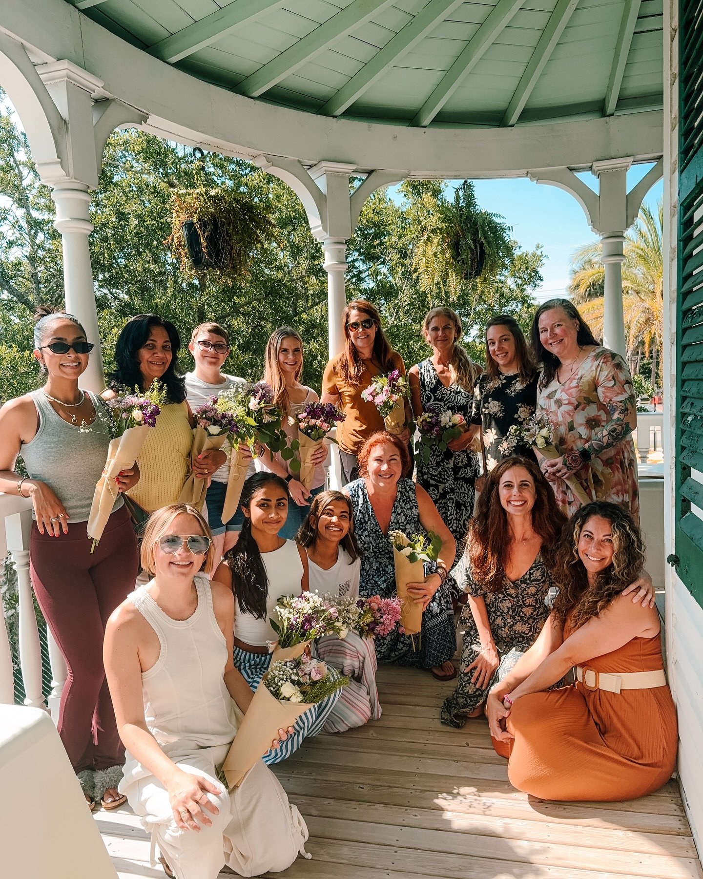 To Our Beautiful Gratitude in Bloom Circle 🌷

Thank you from the bottom of our hearts for joining us today for such a heartfelt and uplifting experience. Each of you brought your own light, energy, and intention, and together we created something tr