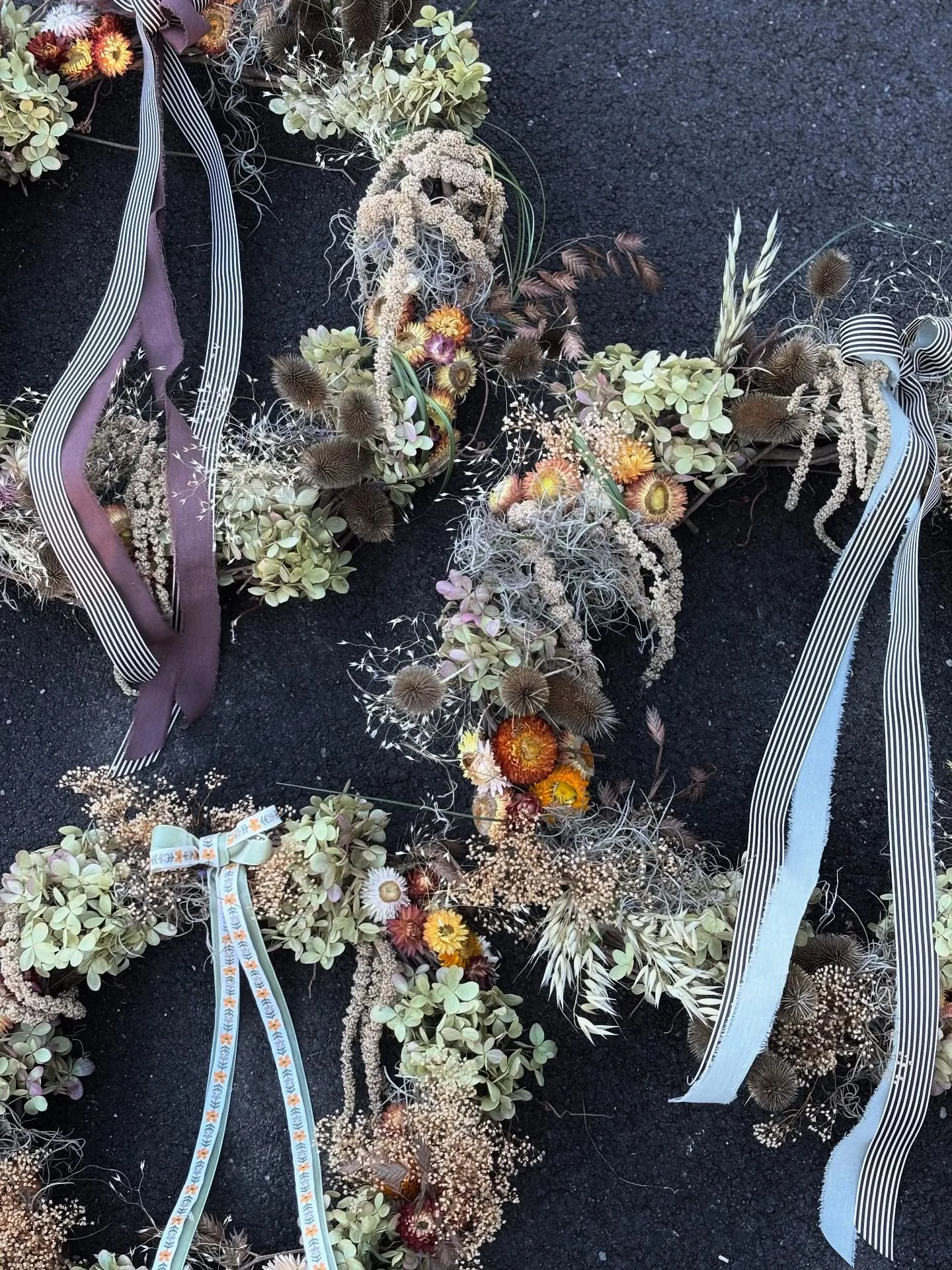 🍂 Autumn Wreaths 🍂 Handcrafted dried floral wreaths inspired by the textures and tones of the season. If you&rsquo;re in WNY, message me or visit my website www.pastoralco.com/wreaths (link in bio) to order. Local pick-up in Westfield, NY, or deliv