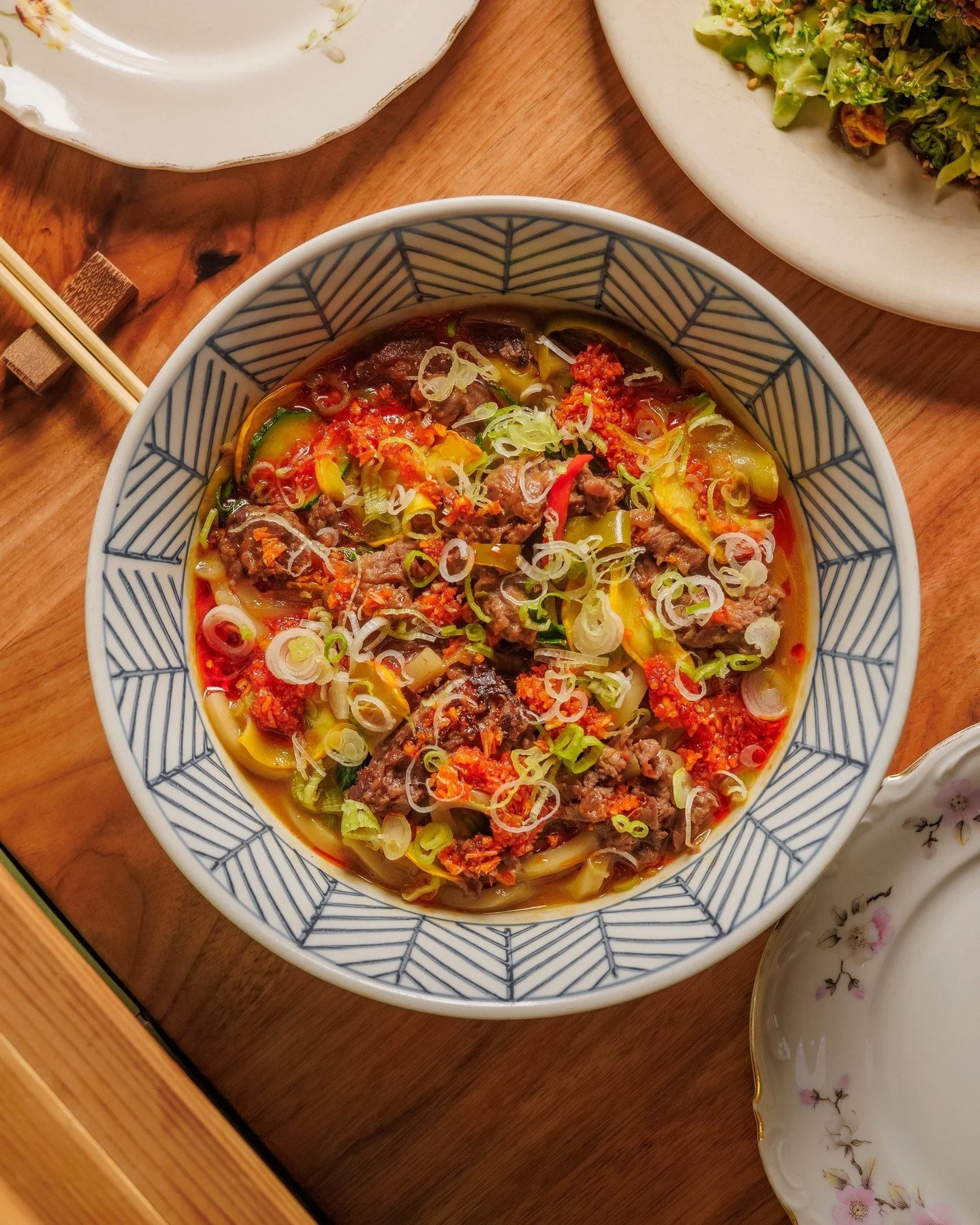 Cool night? Hot bowl. Our beef curry udon doesn&rsquo;t just hit &mdash; it hugs. 🫂

BEEF CURRY UDON // rajas, zucchini, red chili crunch.