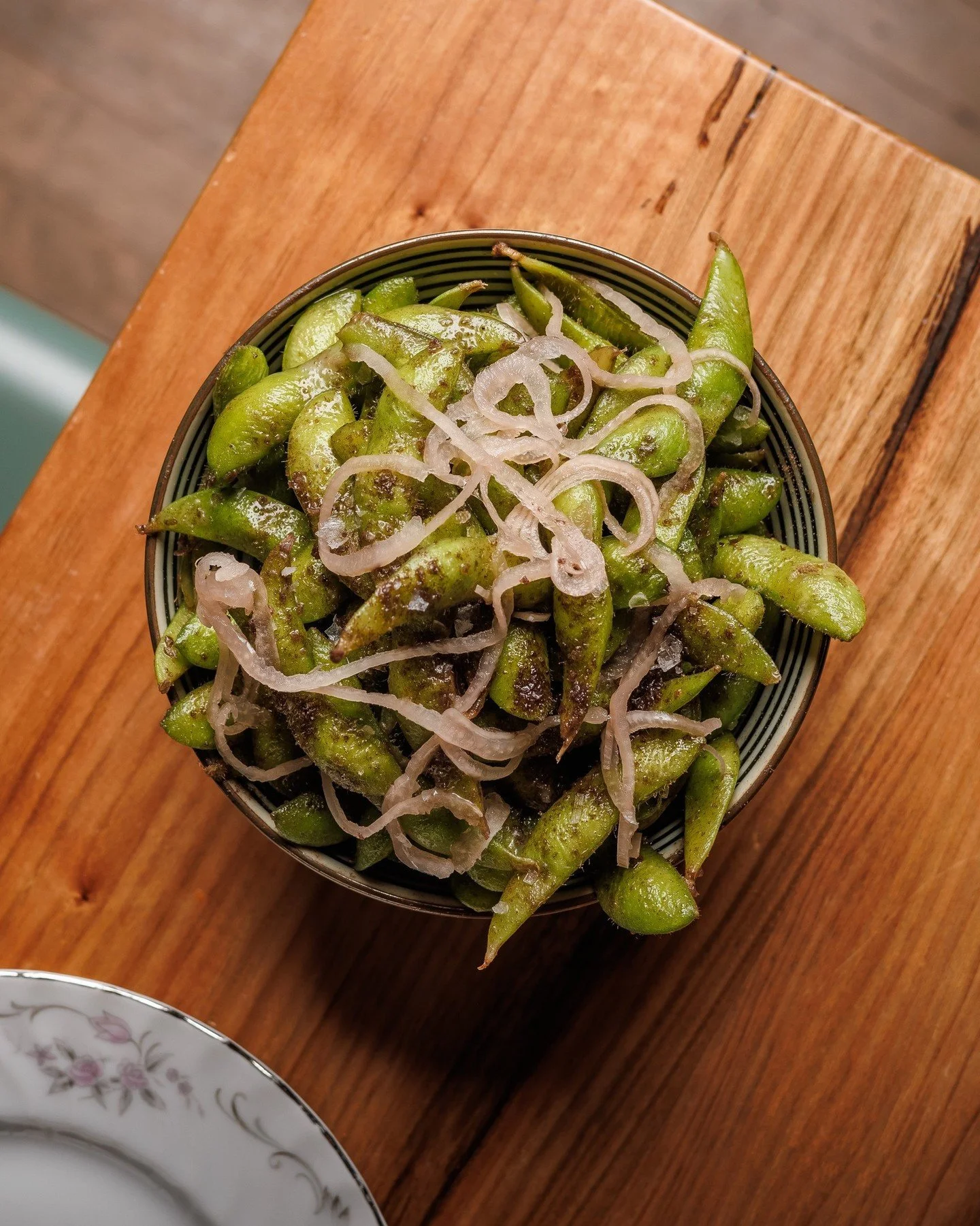 Three moods. One obsession. Which edamame are you reaching for first? 

STEAMED EDAMAME //
