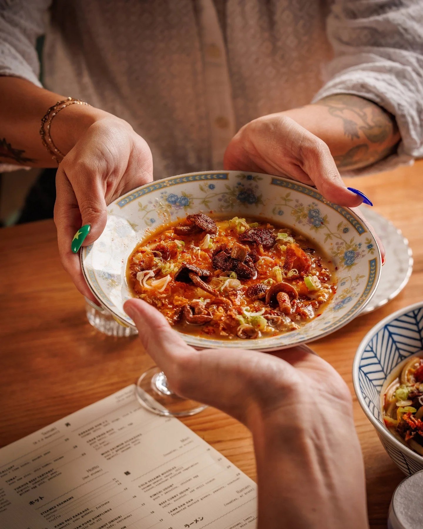 &ldquo;Sure, you can try a bite.&rdquo; (Immediately regrets it.)

💥CORN CONGEE // corn three ways, colorado mushrooms.
💥CRAB FRIED RICE // pork belly, corn, kani, egg.
💥KUNG PAO KARAAGE // peanuts, yuzu goddess, furikake or curry spice, hot honey