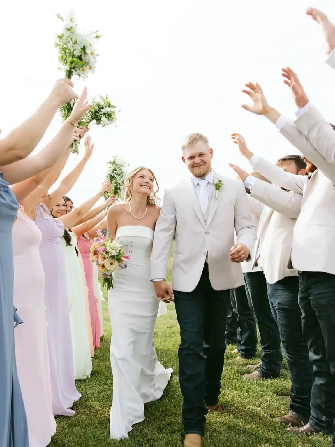 When you get to see the beauty of the flowers you grew with beautiful people on one of their best days 😍😍

&hellip;I can&rsquo;t help, but to smile! Honored to share our flowers to highlight the beauty already in sweet Mindy Jae and her bridal part