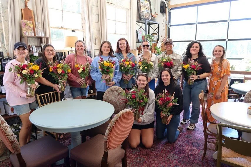 Ending September on a high note 💃🏻💃🏻

It was a full class and I left filled after hanging out with this group. Grateful to be together, outside (and it not scorching hot), and playing with our locally grown flowers. Already looking forward to Spr