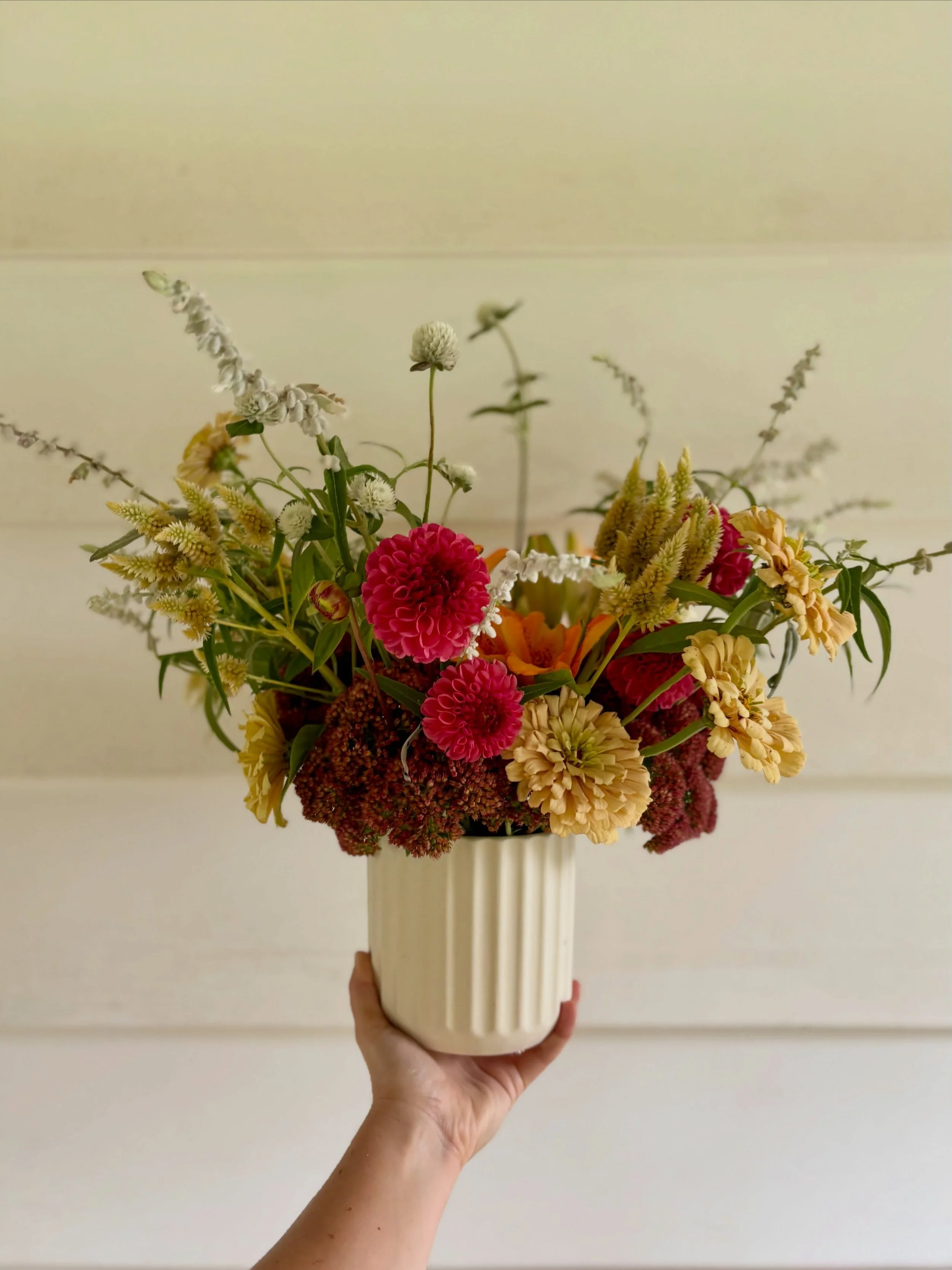 I&rsquo;ve been learning a little more of the florist in farmer-florist this year. 🙂&zwj;&harr;️

It&rsquo;s definitely two completely different jobs. Just because you can grow flowers, doesn&rsquo;t mean you can arrange too well&hellip; and I&rsquo
