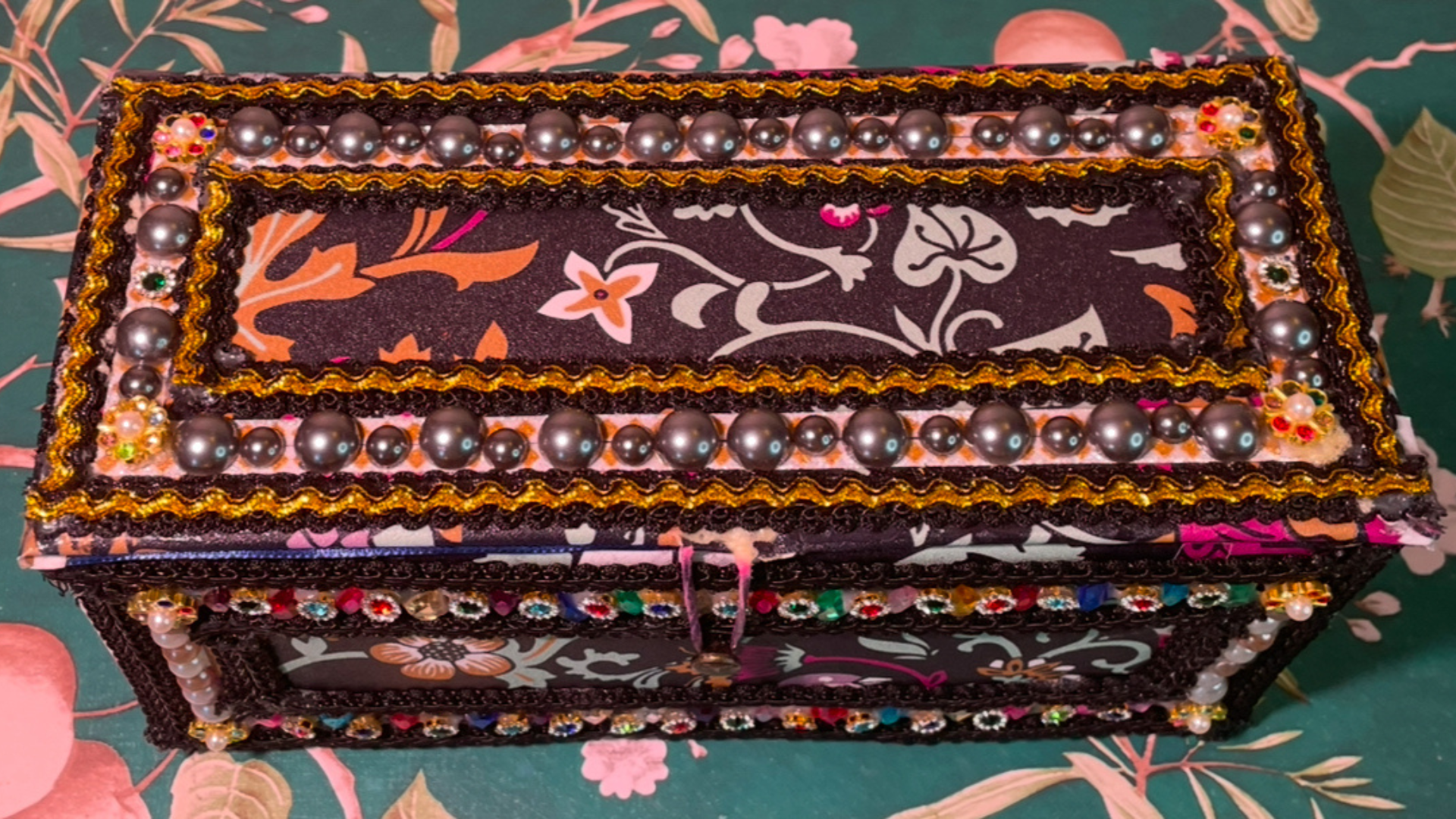 Pink Maroon Minimalist Aesthetic Simple Presentation.png