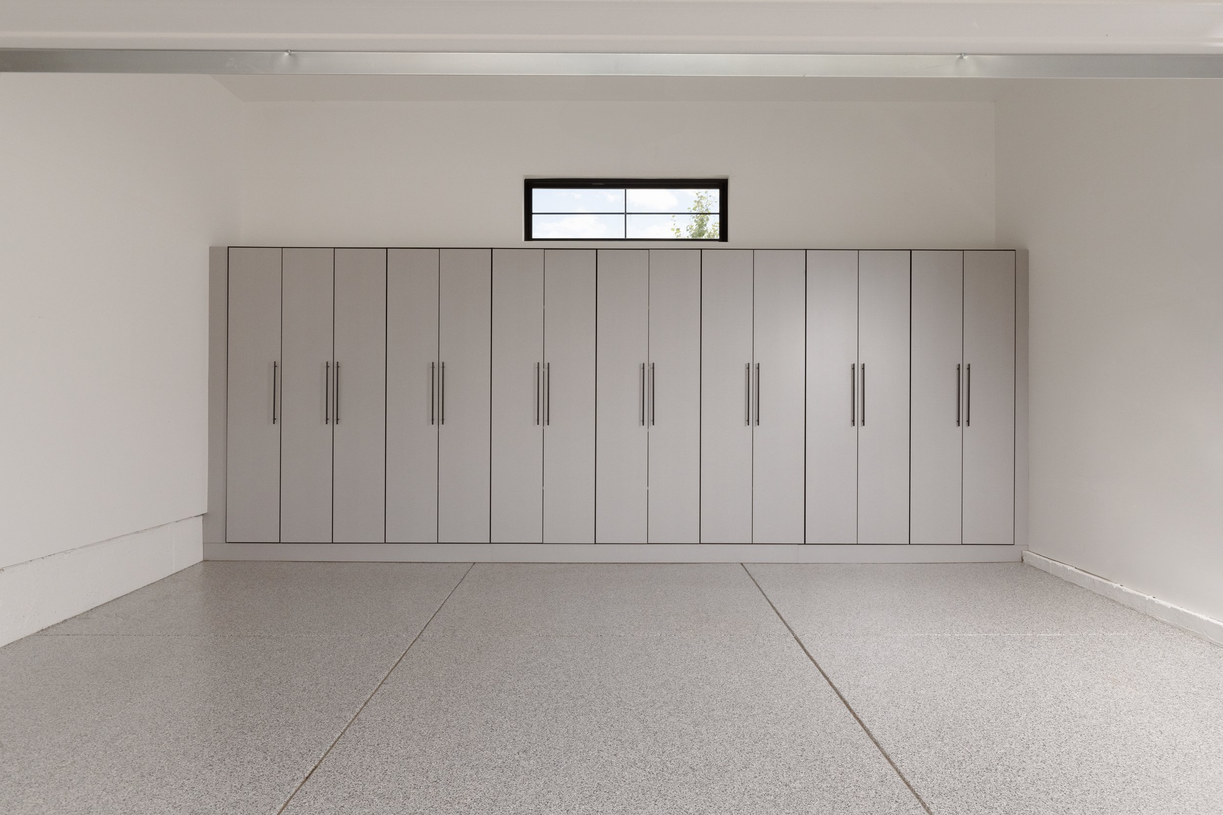 grey garage 1.jpg