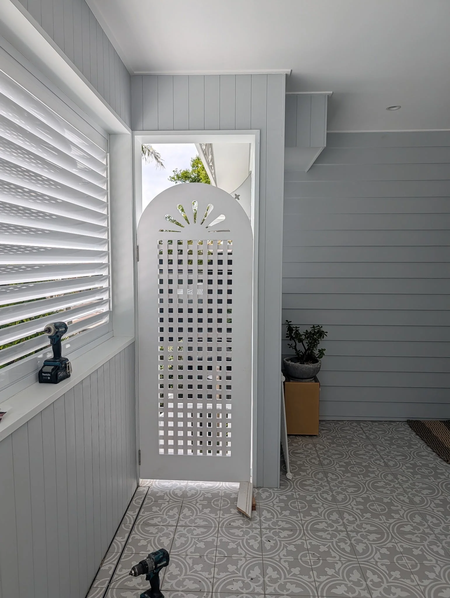 Custom Verandah Gate Noosa Carpentry.jpg