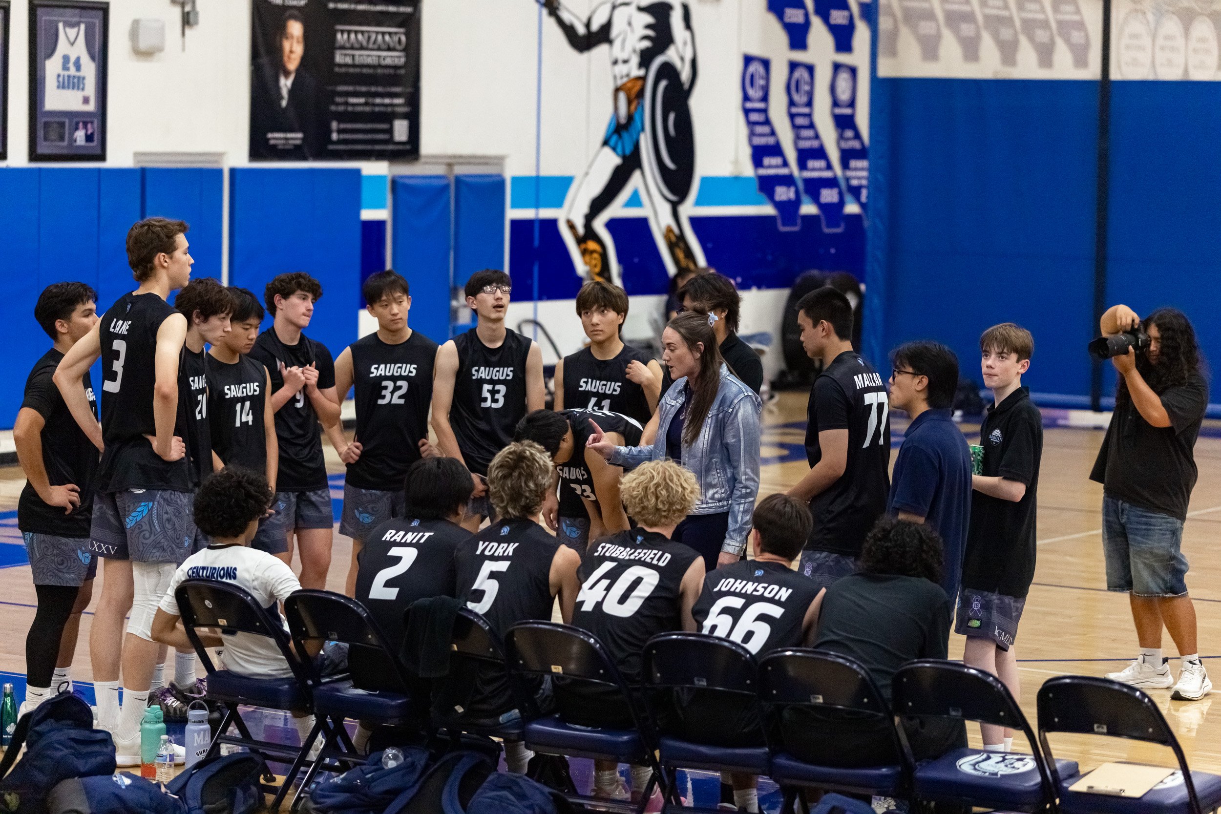 Classic Foothill League Matchup SAUGUS v HART