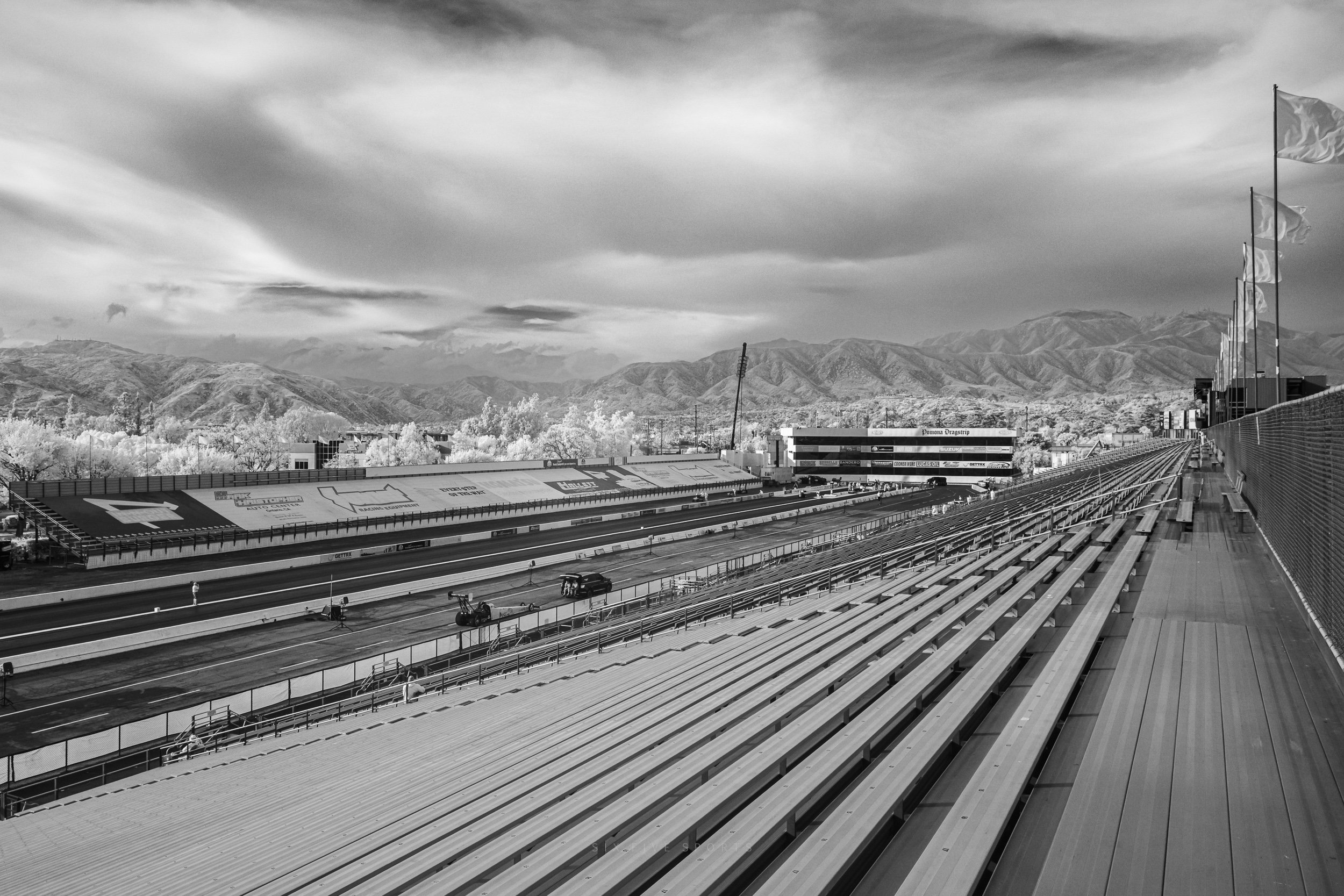 In-N-Out Dragstrip at the end of Thursday qualifying
