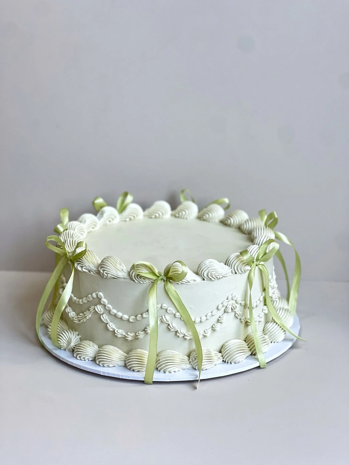 Nothing makes me happier than seeing clients return to celebrate life&rsquo;s special moments with my cakes.
Birthdays, anniversaries, baby showers&hellip; Every cake I make becomes a part of your story, and being chosen again is the greatest complim