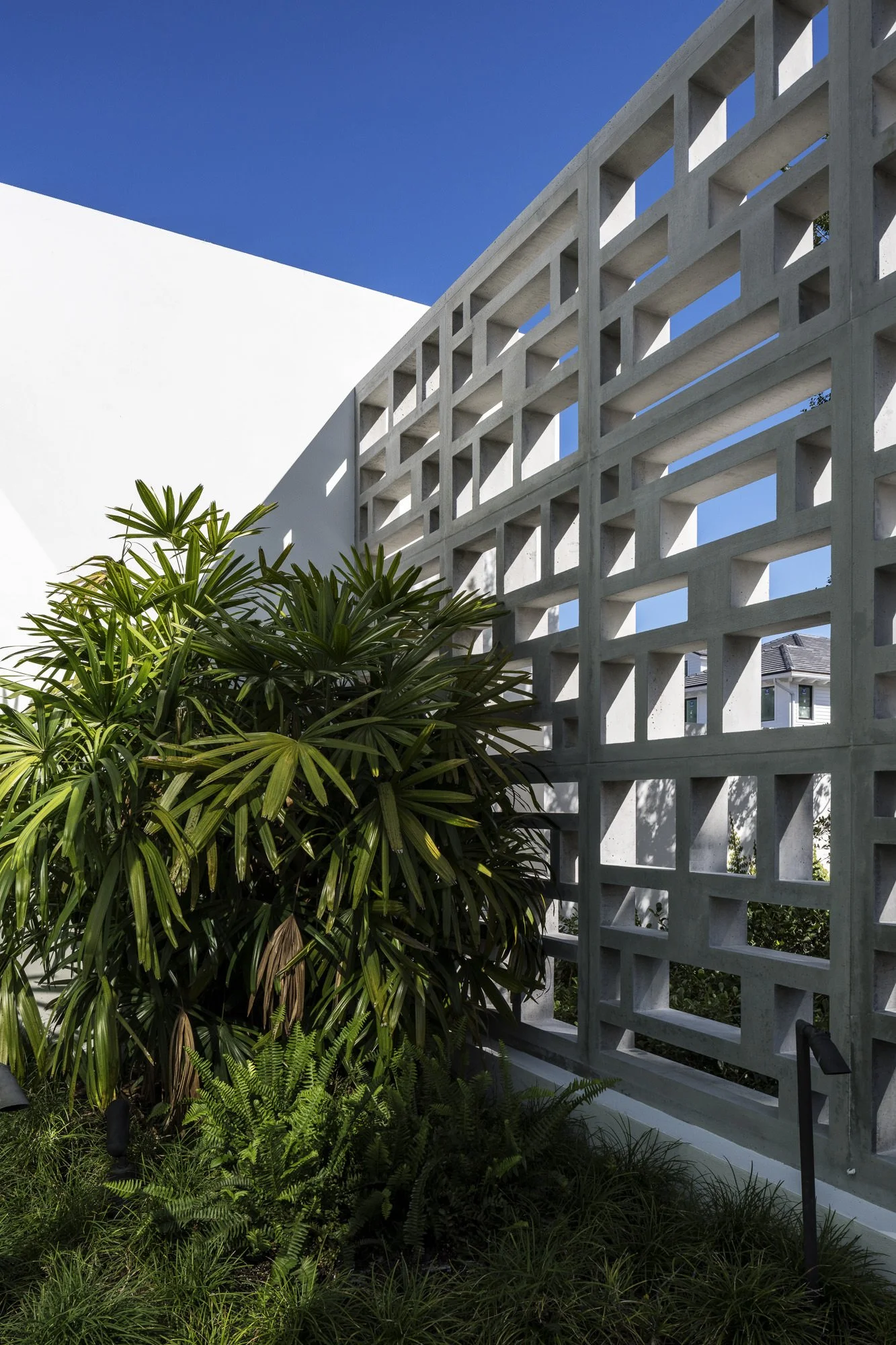  Photographs by Michael Stavaridis of The Nurmi Dr in Ft Lauderdale FL Project by Architect Daniel Kahn for Smith and Moore Architects of Palm Beach FL. Landscape Design by Gauge Couch Cadence Landscape Architecture 