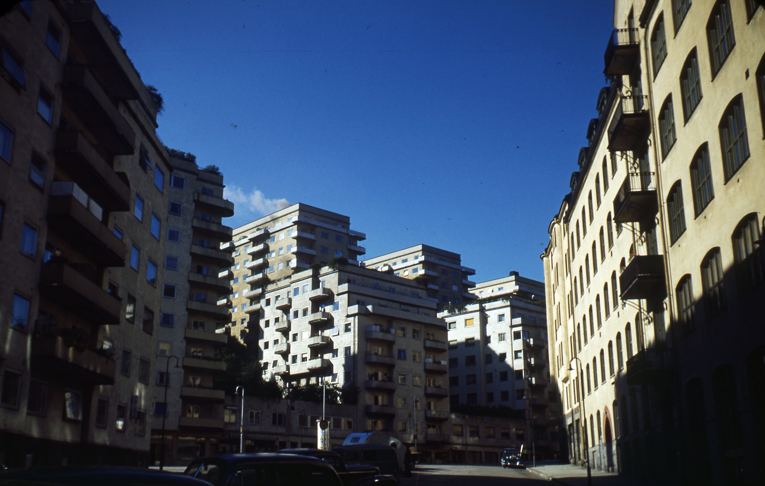 Pre-war social housing, Stockholm, Sweden Photo: Robin Boyd, 1950 Housing 