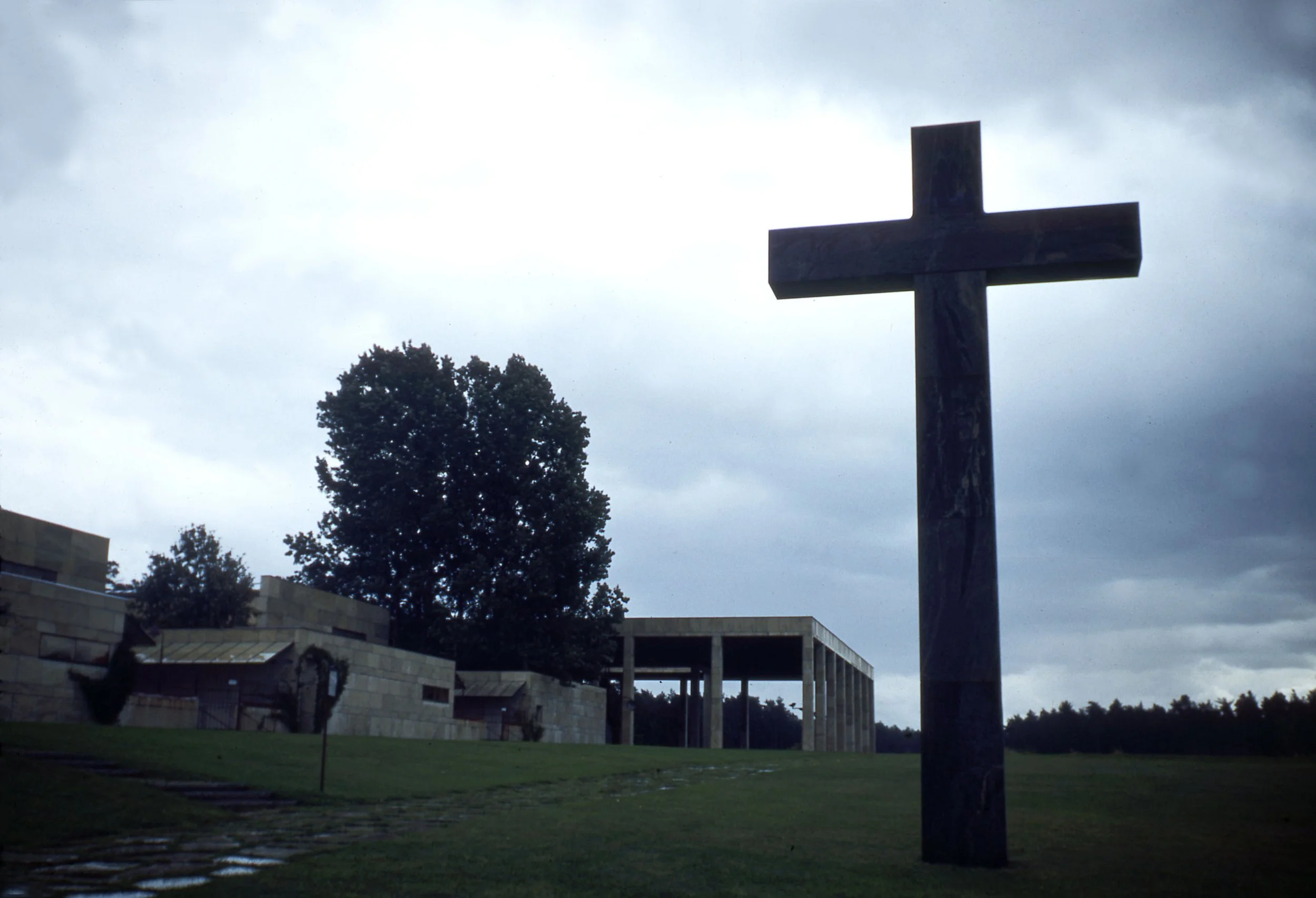 Woodland Cemetery, Stockholm, Sweden (Gunnar Asplund, 1940) Photo: Robin Boyd, 1950 Civic 