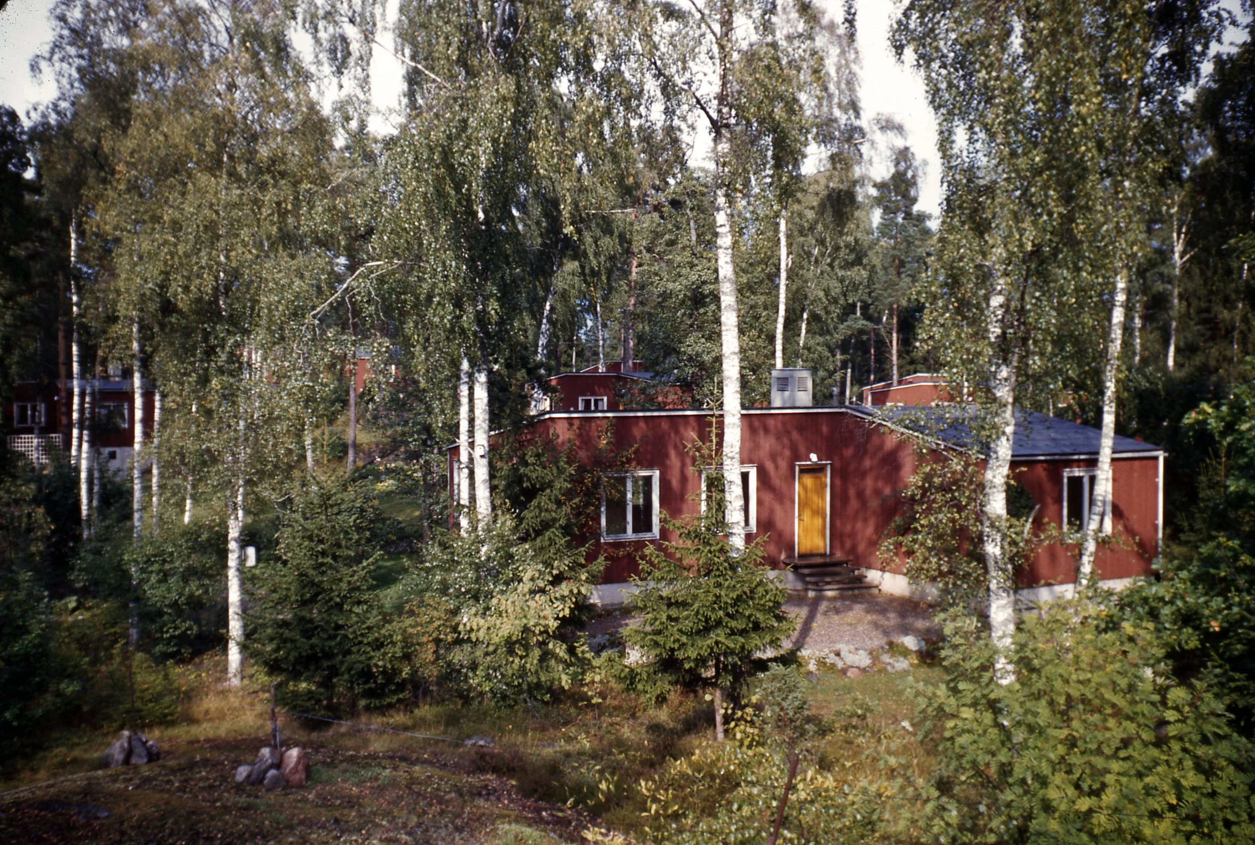 Prefabricated homes, Gustavsberg, Sweden Photo: Robin Boyd, 1950 Housing 