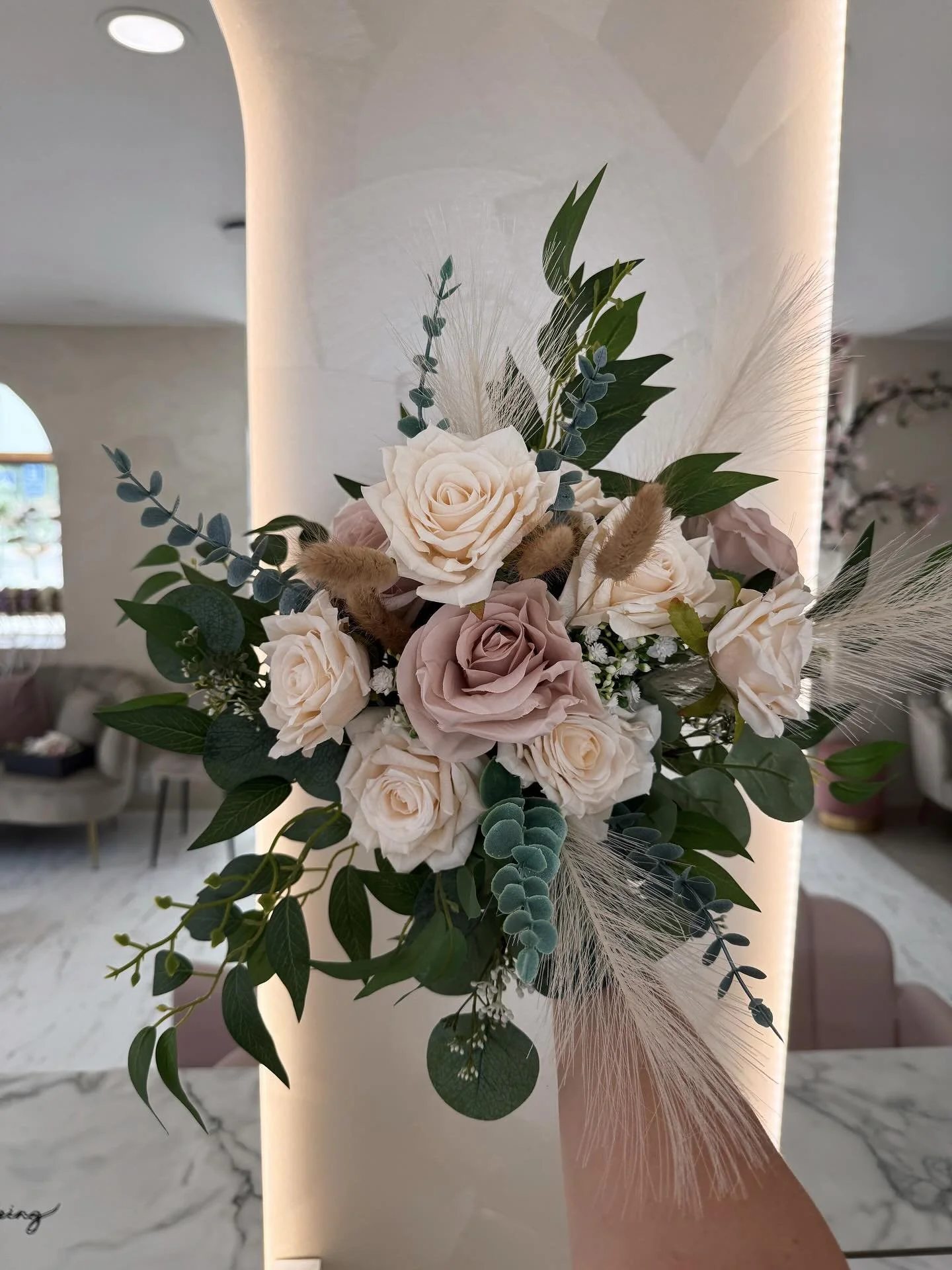 Elokuun silkkih&auml;&auml;kimppuja 🌸 Ikuinen kimppu on ihana muisto p&auml;iv&auml;st&auml; ja koristaa kotia aina 😍 Kimppujen hinta 89-139&euro; koosta ja materiaalista riippuen, tilausaika vaihtelee saatavuuden mukaan 1-3 viikkoa 💐 Laita viesti