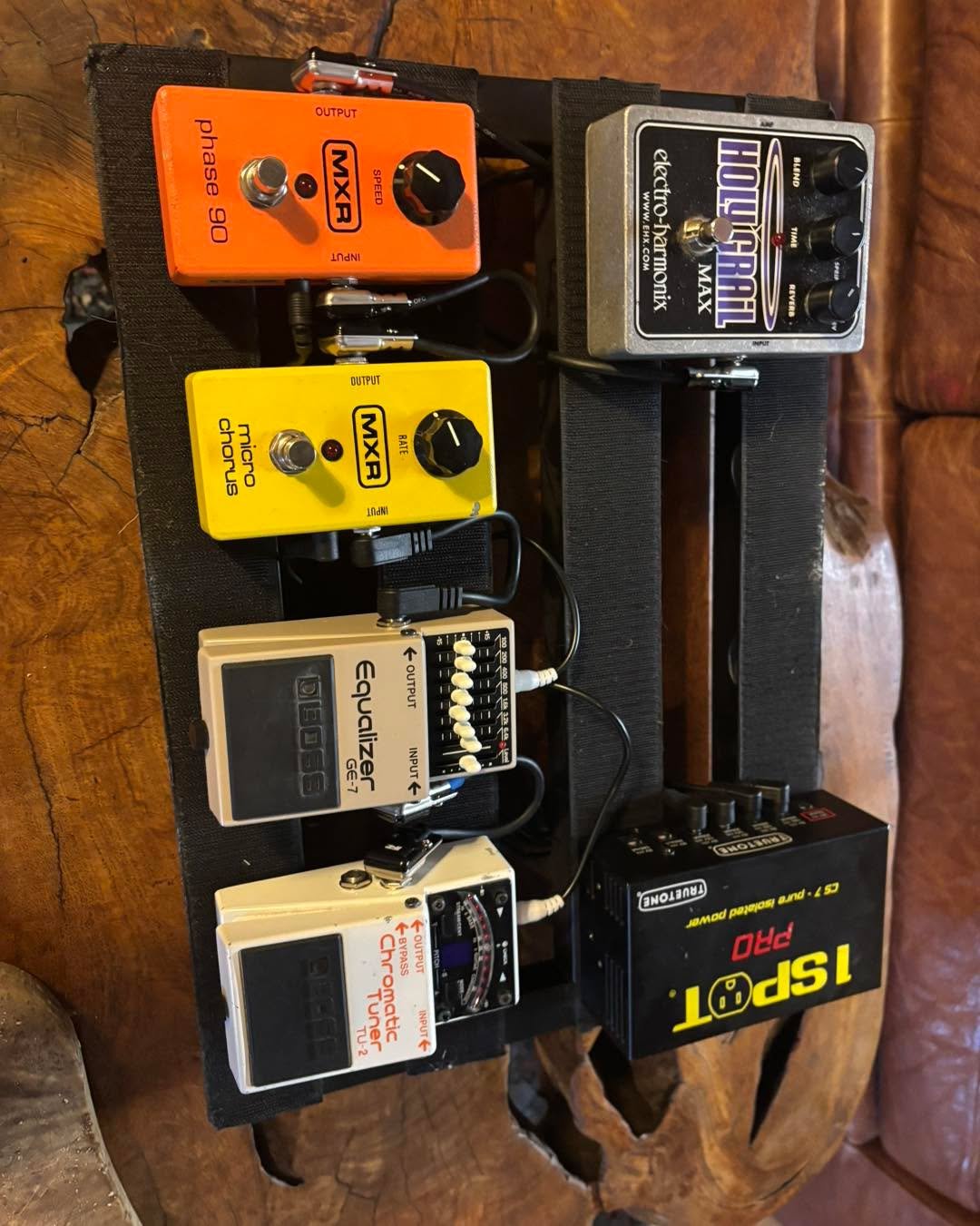 Sorted Harri out 
Go check her out this Saturday at Sidney 
For her ep launch gig 

😉✌️