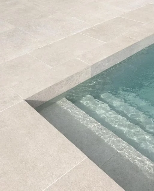 MEREWETHER Luxe