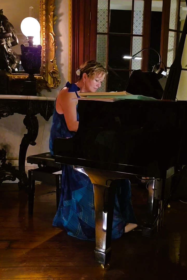 Nouchine piano Labourdonnais.png