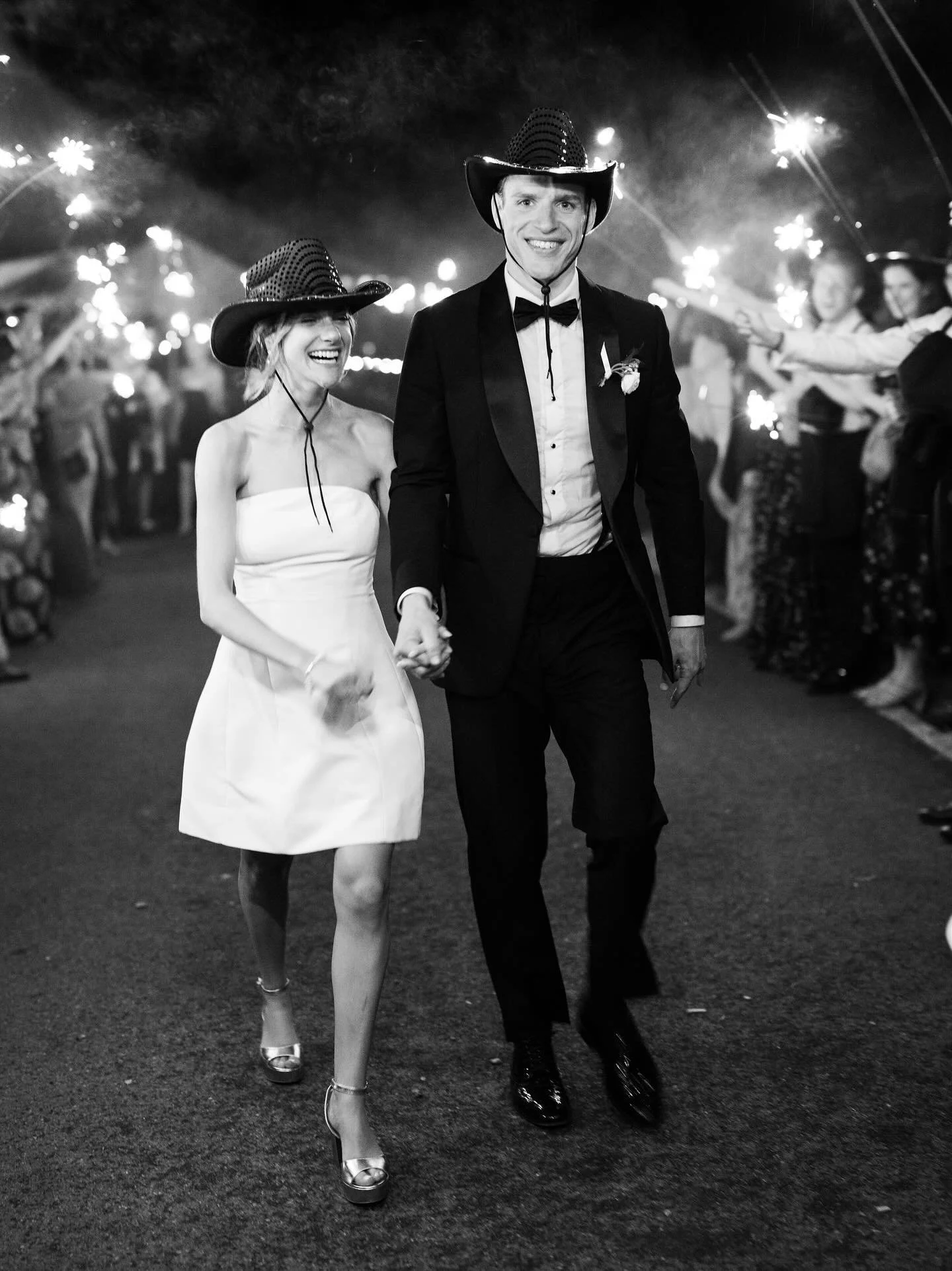 What a blast! Congrats Rachel + Lee! Enjoy a little sneak peek!

Awesome vendors ⭐️
Planning&nbsp; &amp; Design Little Acorn Events Co -&nbsp;@littleacorneventsco 
Catering L&rsquo;etoile - @letoilecatering 
Florals Tourterelle - @tourterellefloral 
