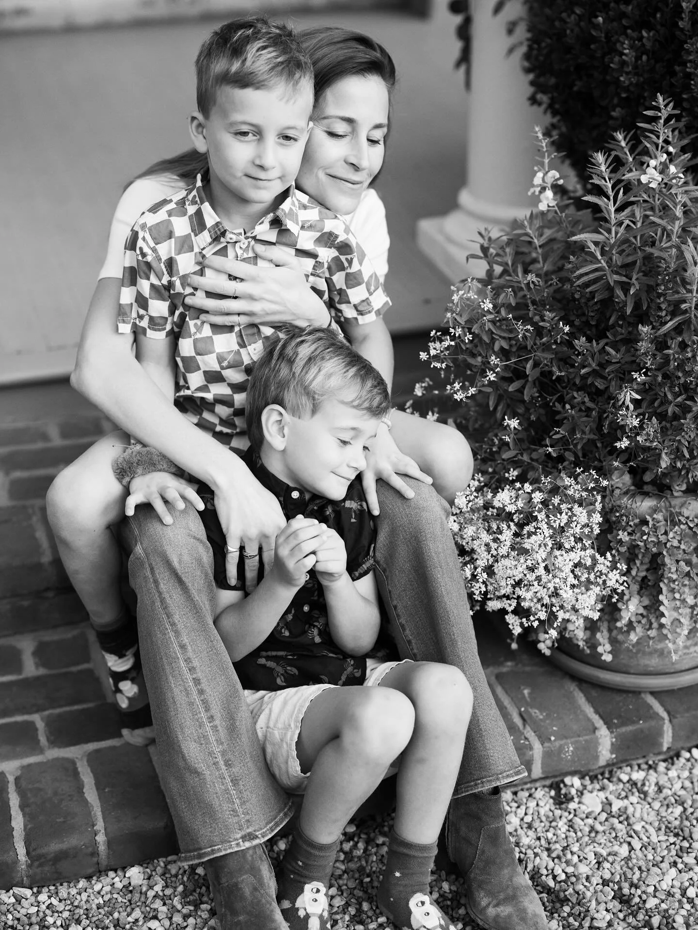 Family portrait season is in full swing and we are having so much fun! @thelilywest #sunrisesession #familyportraits