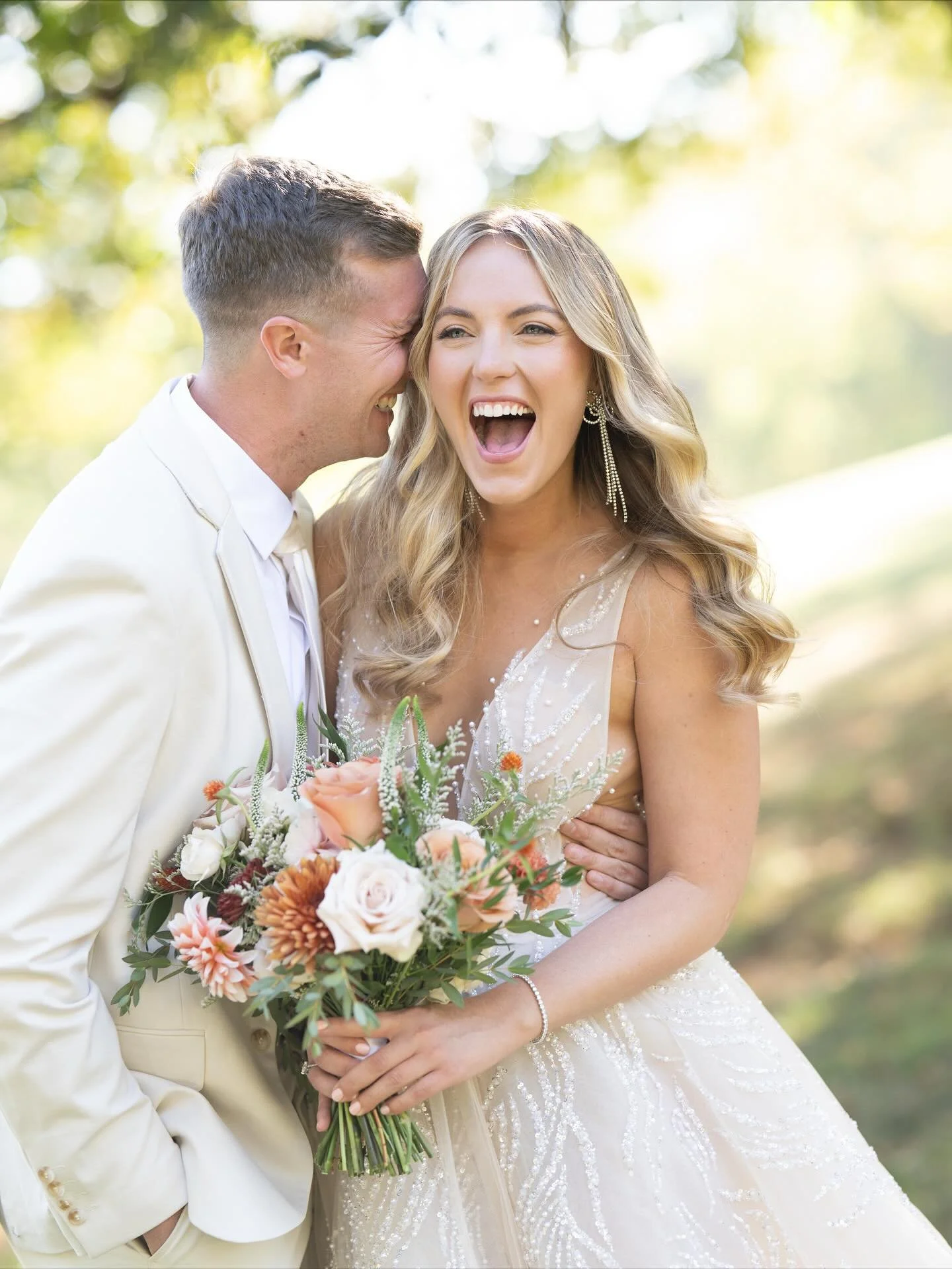 The Shepards! Let&rsquo;s go!!! 

✨
@courtlynn925 
@verdenaturalflorals 
@castlehillcider 
@maryelizabethevents 
@nadia.anne.anderson 
@meredithmckownphotography 
@cramerphoto