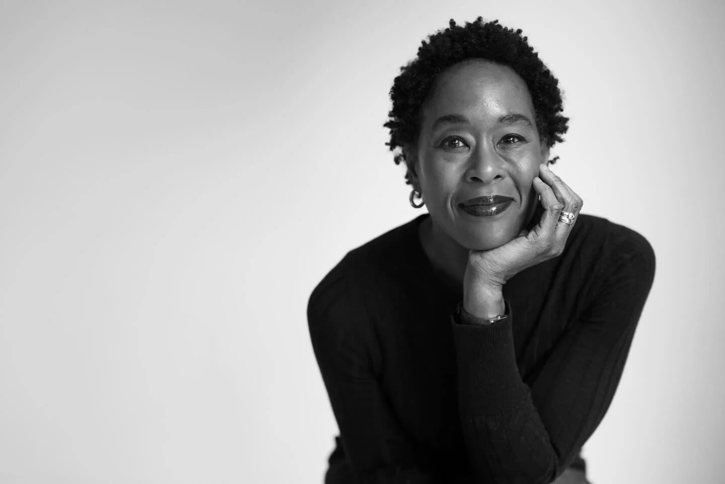 Meet Margot Lee Shetterly. What a joy to photograph this amazing woman! @margotleeshetterly 

I can&rsquo;t wait to join @steppingstonecville, @the_she_lab, and best-selling author, Margot Lee Shetterly for Women In Community. Looking forward to an i