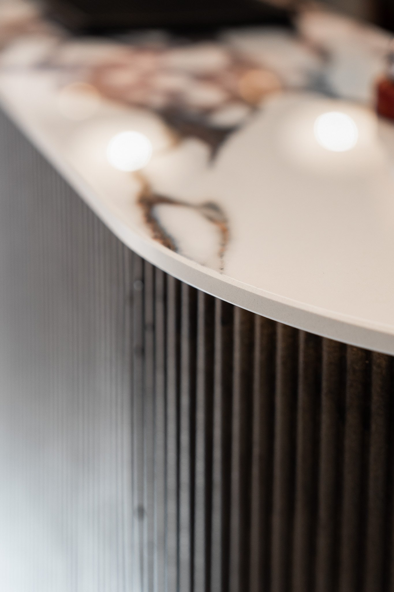 Détail du comptoir — Maison Trésor Studio. Photographie Jean Pellaprat