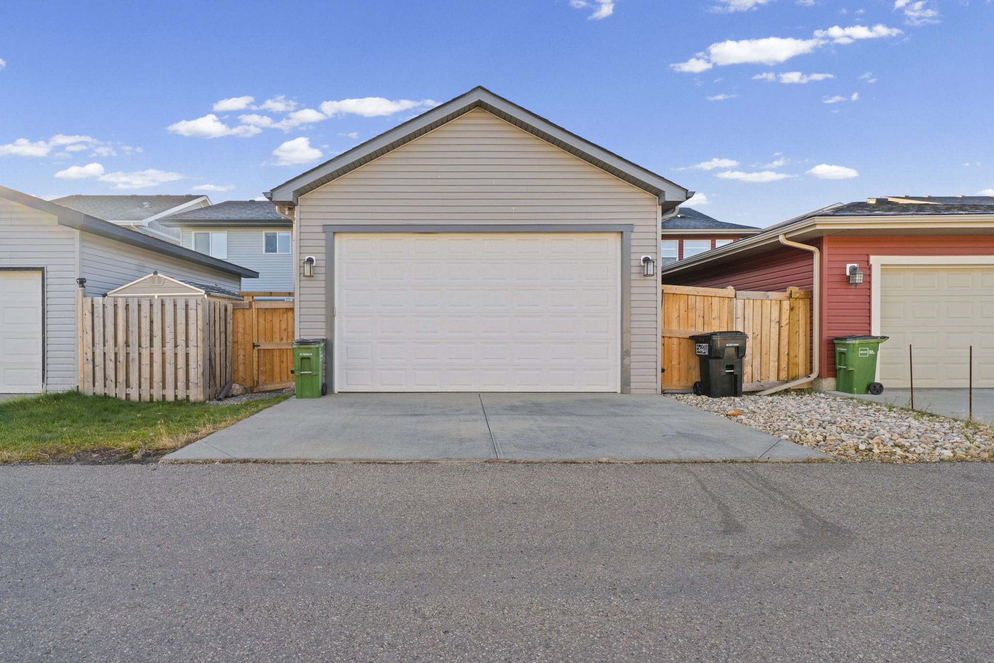 36 - Garage Alley.jpg