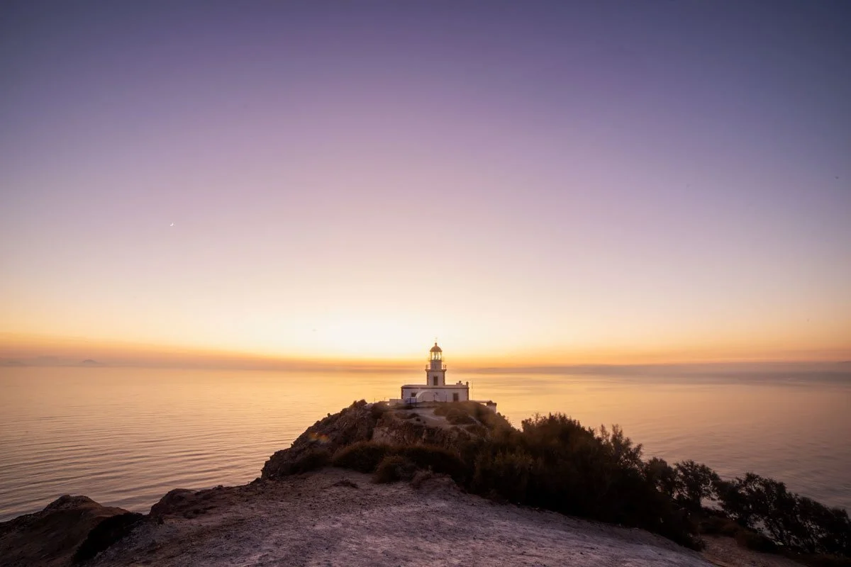 Santorini-Faro-Tramonto-Aktrotiri.jpg