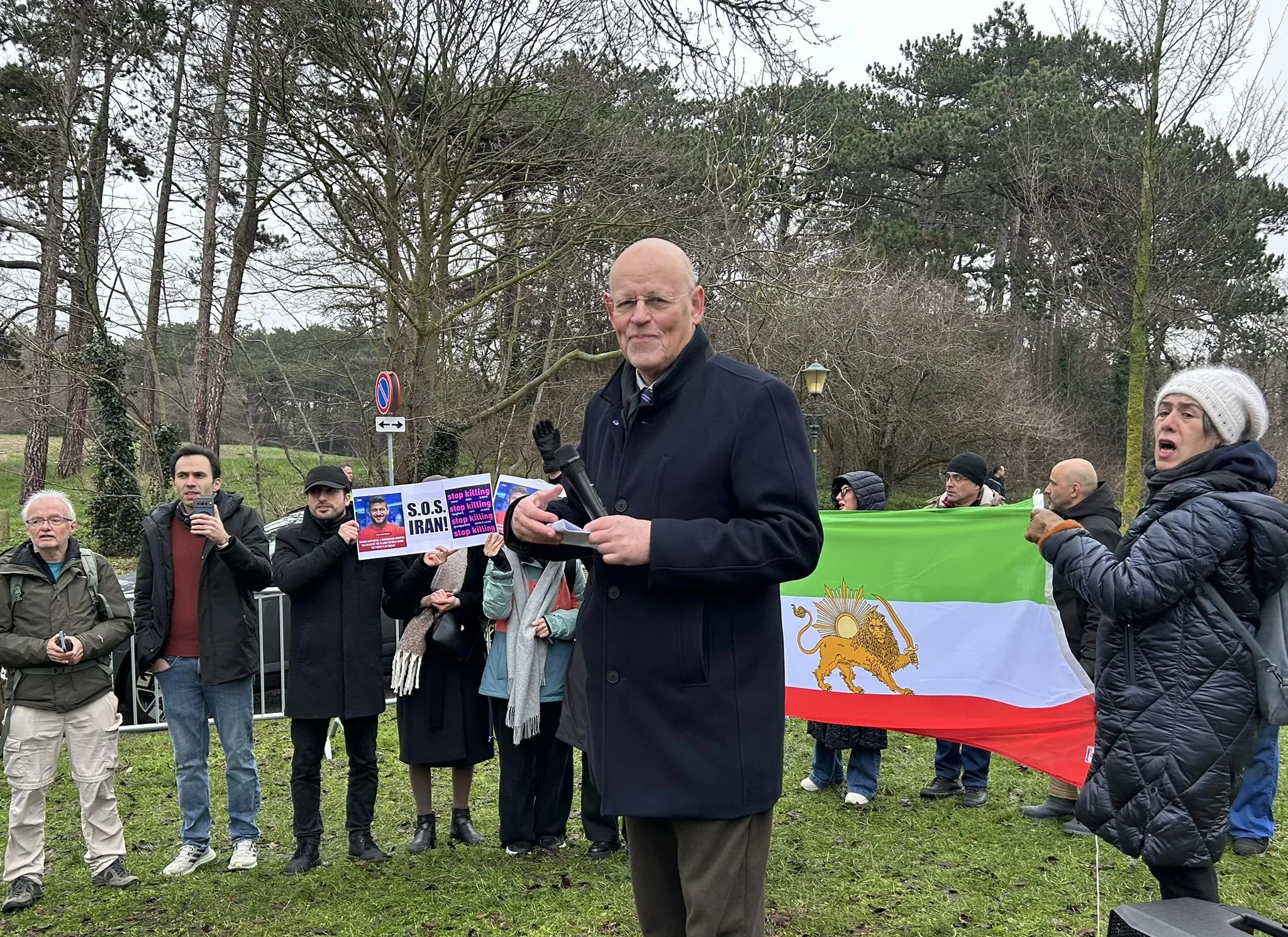 Uri Rosenthal, Maxime Verhagen, Comité Iran Vrij, Demonstratie bij Iraanse ambassade