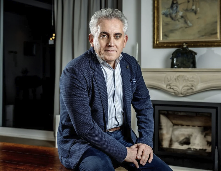 Telegraaf - Keyvan Shahbazi: ’Massaslachting in Iran en hier heerst doodse stilte