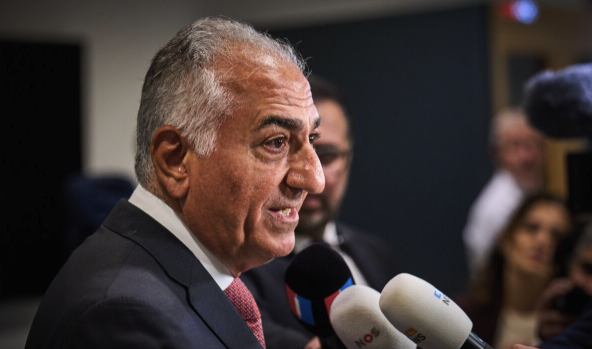 EW: Reza Pahlavi: waarom Nederland veel meer te winnen heeft bij een vrij Iran