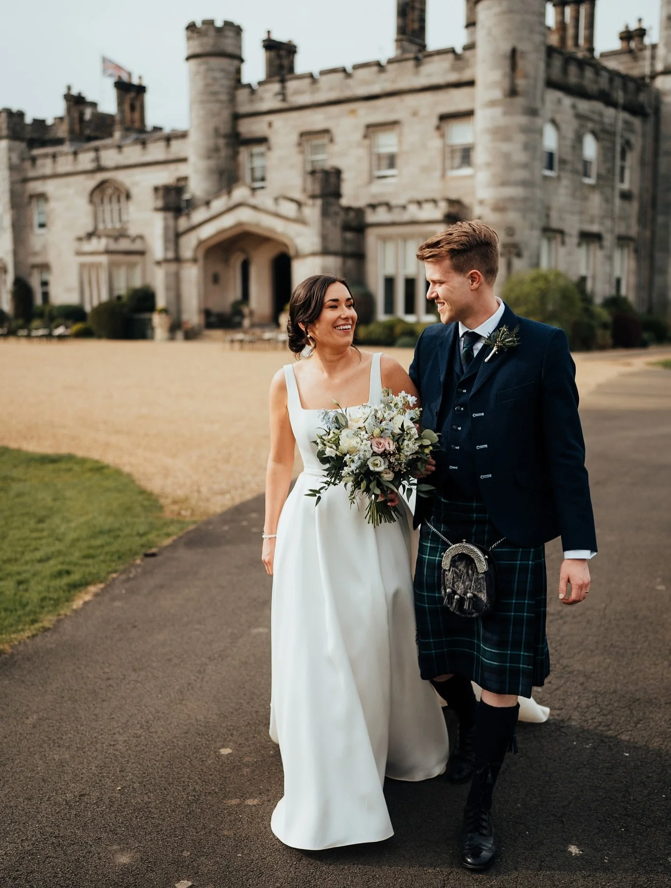 I had the pleasure of creating the wedding invites and on the day details for one of best friends earlier this year. It was a joy seeing everything come to life 🫶🏼 Dundas Castle was the perfect backdrop for the day and captured beautifully by Derek
