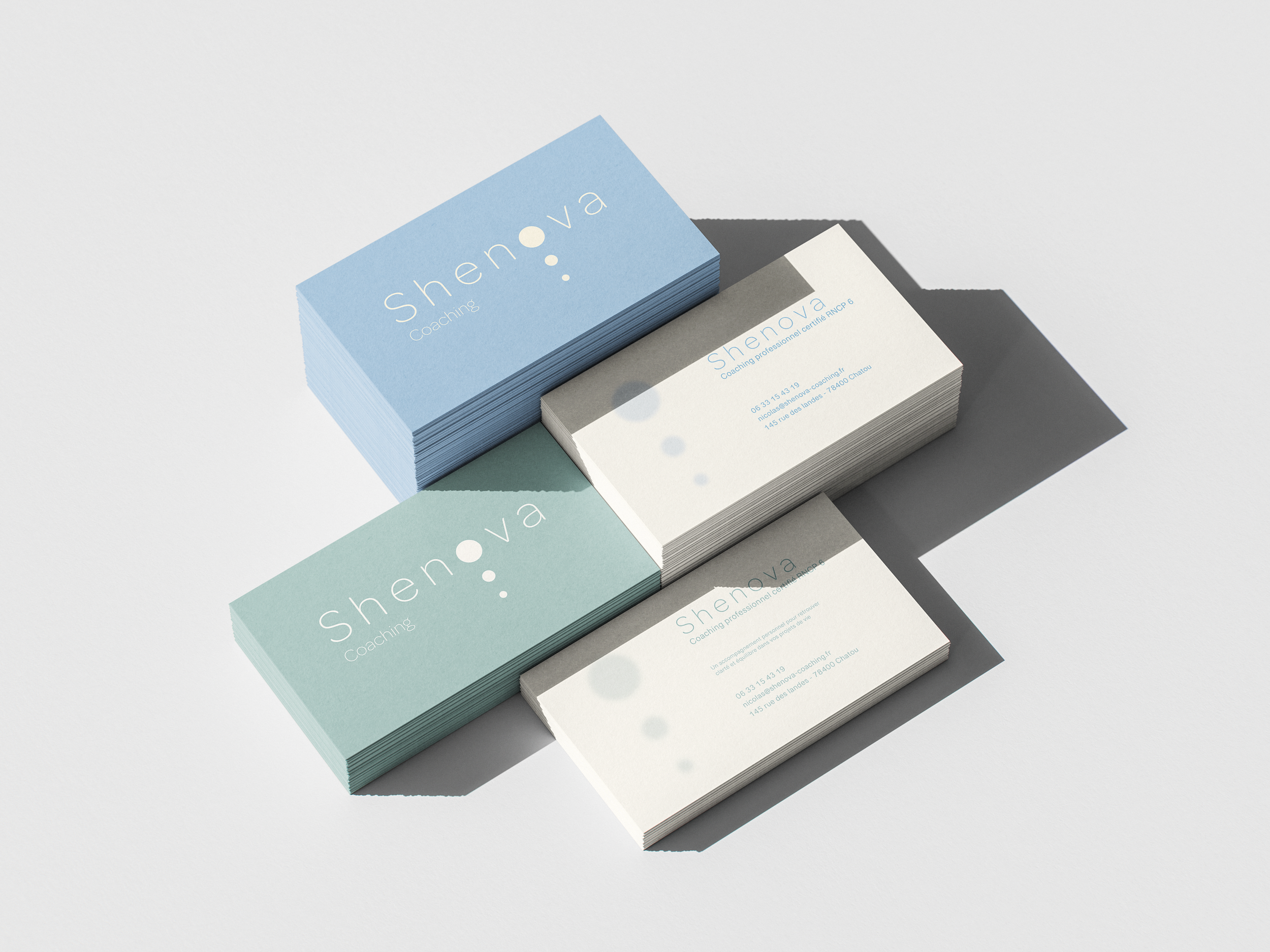 Business_Card_Mockup_4.png
